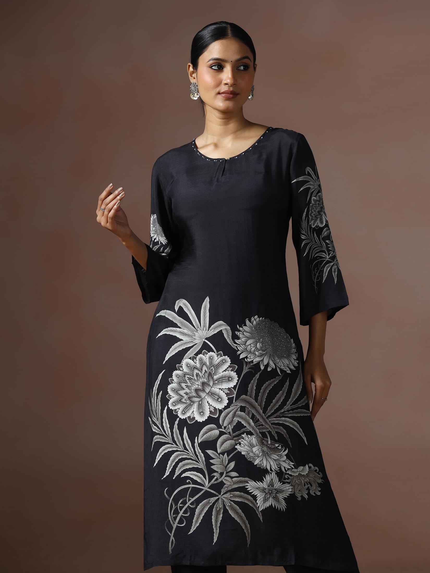 Women Muslin Black Floral Print Kurta Comfort Pant Dupatta.