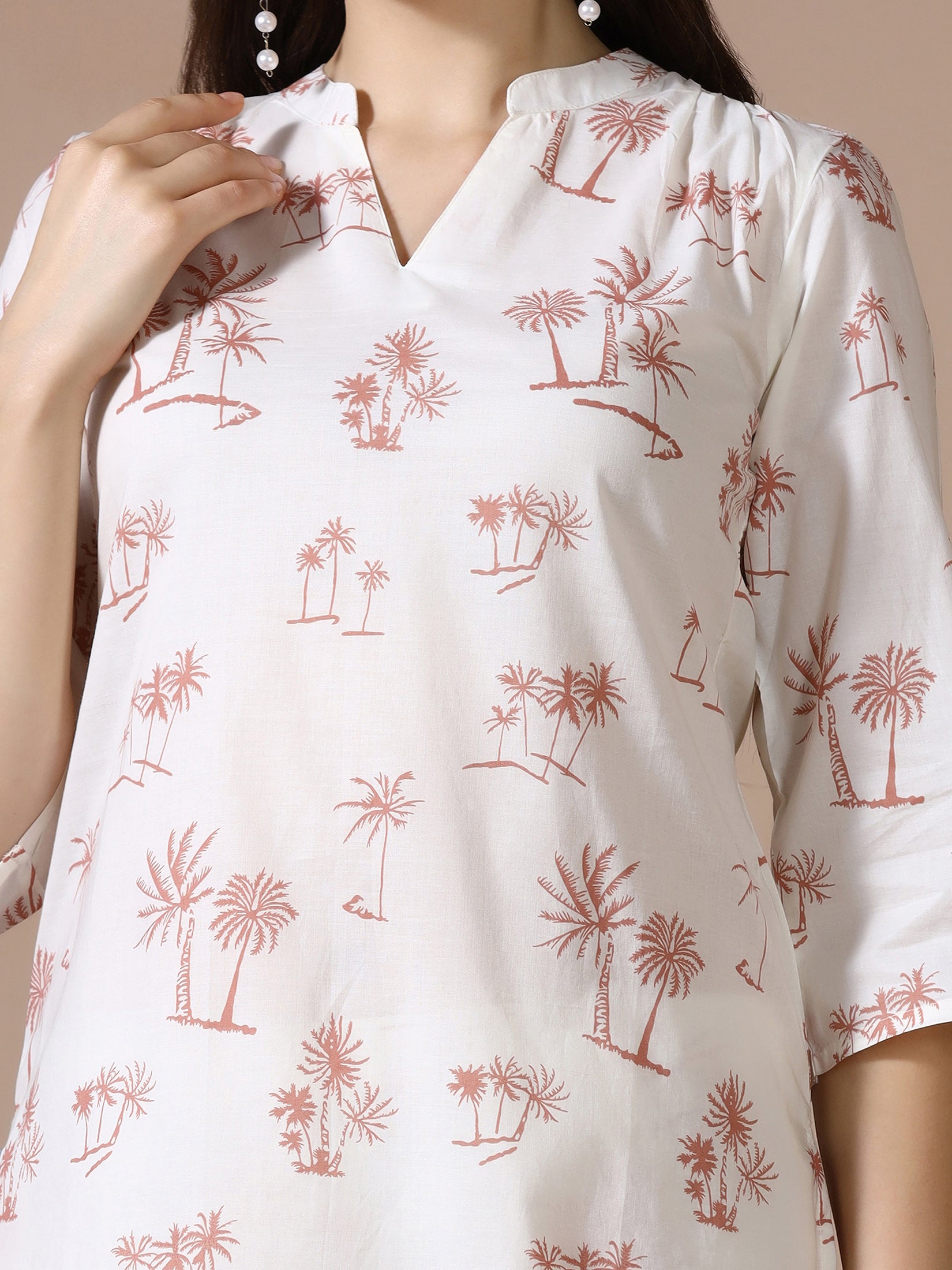 Women Cotton Off White Printed Kurta With Comfort Pant