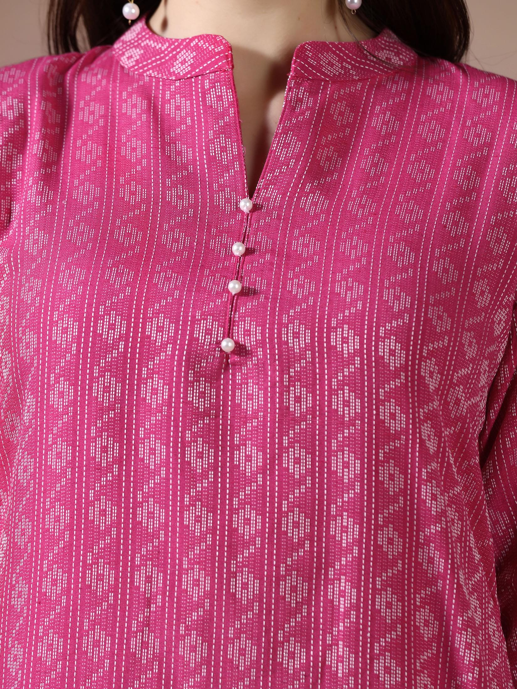 Women Poly Cotton Pink Yarn Dyed Kurta With Comfort Pant.