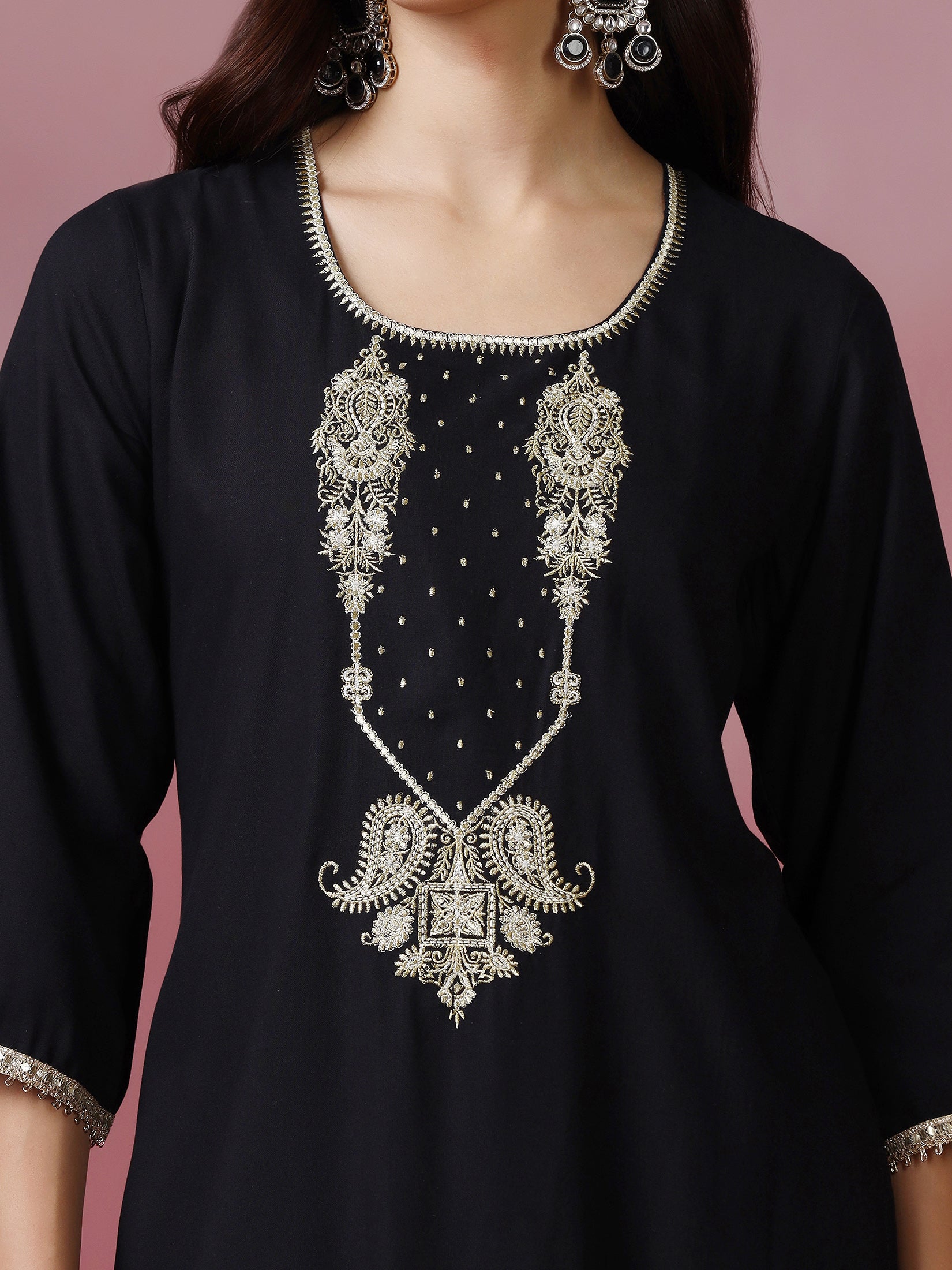 Women Liva Black Embroidered Kurta Comfort Pant Dupatta