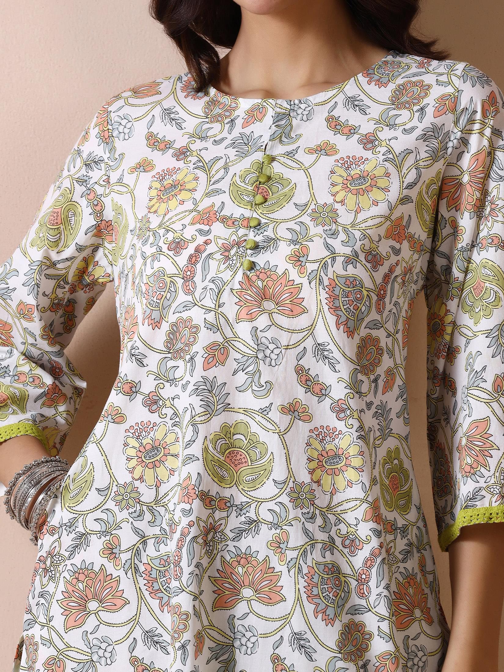 Women Off White Cotton Printed Kurta.