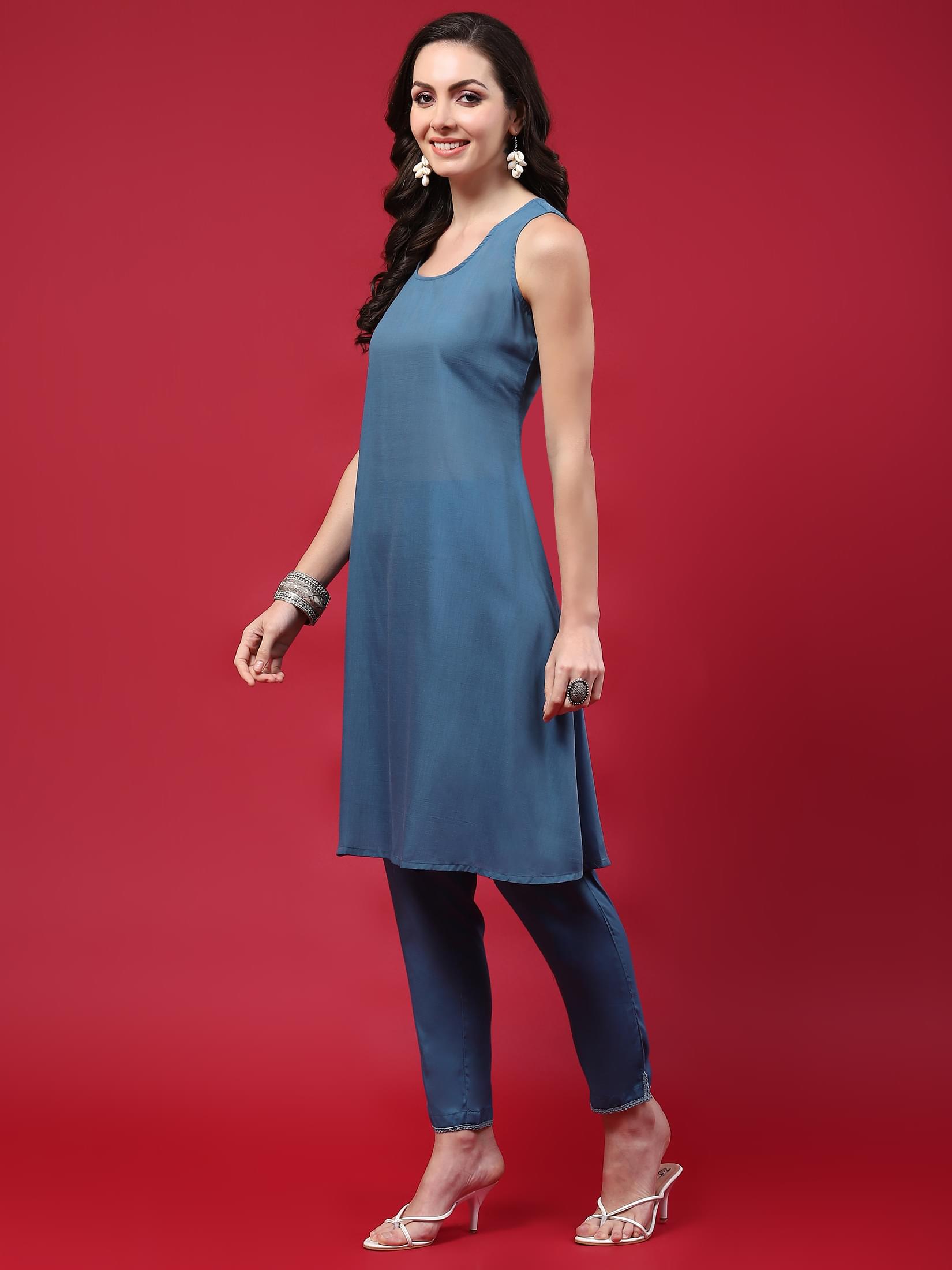 Women Blue Printed Kurta Comfort Pant Dupatta.