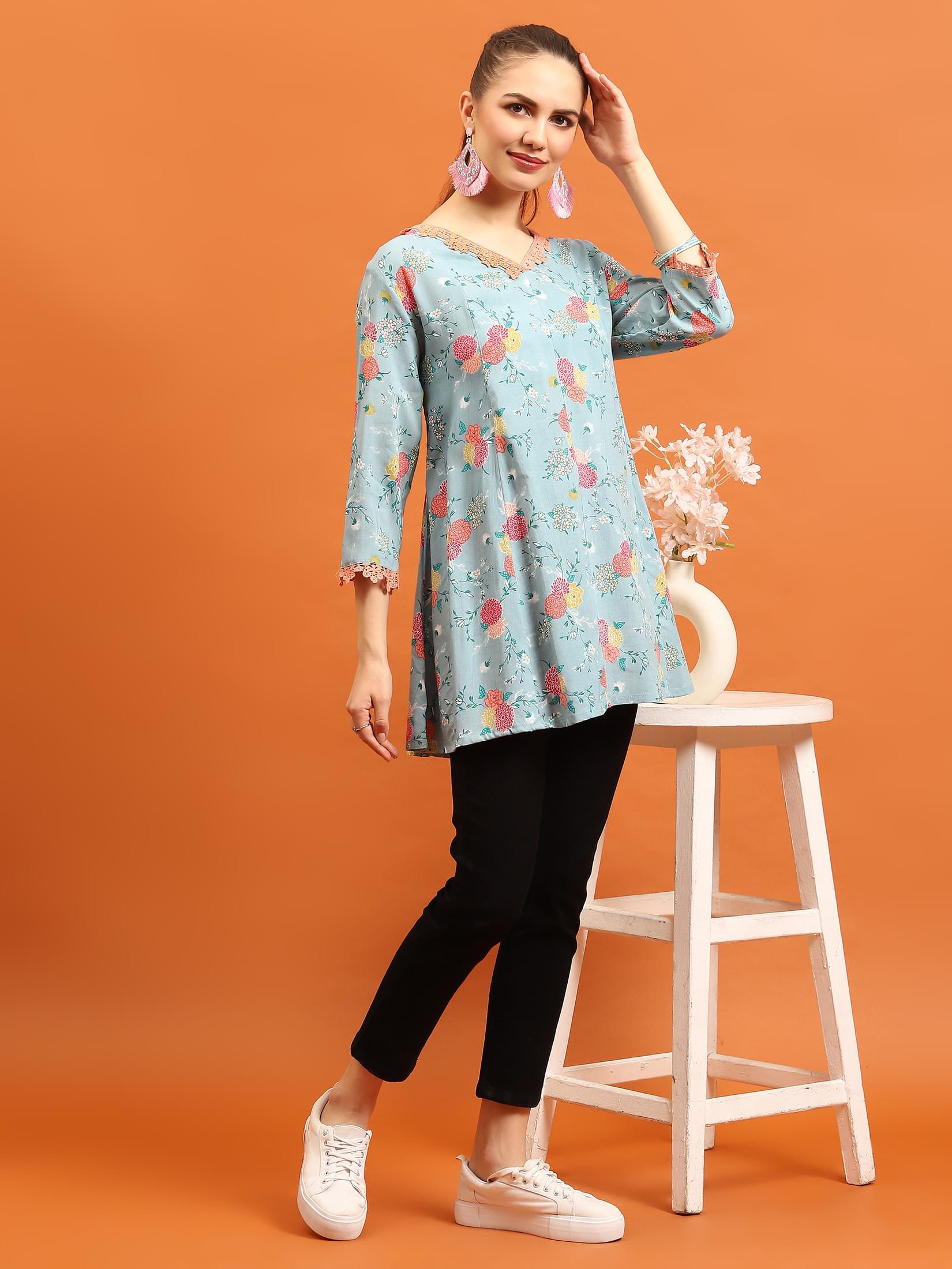 Women Sea Blue Floral Printed Tunic.