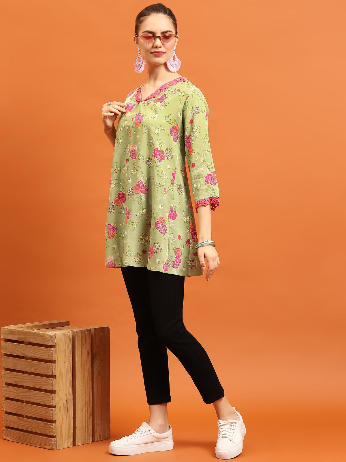 Women Green V-Neck Printed Tunic.