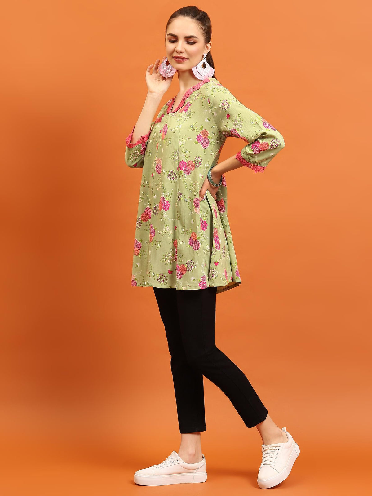 Women Green V-Neck Printed Tunic.