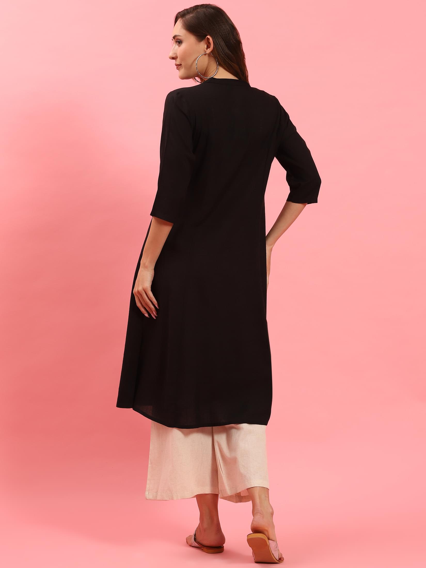 Women Black Plain Kurta.