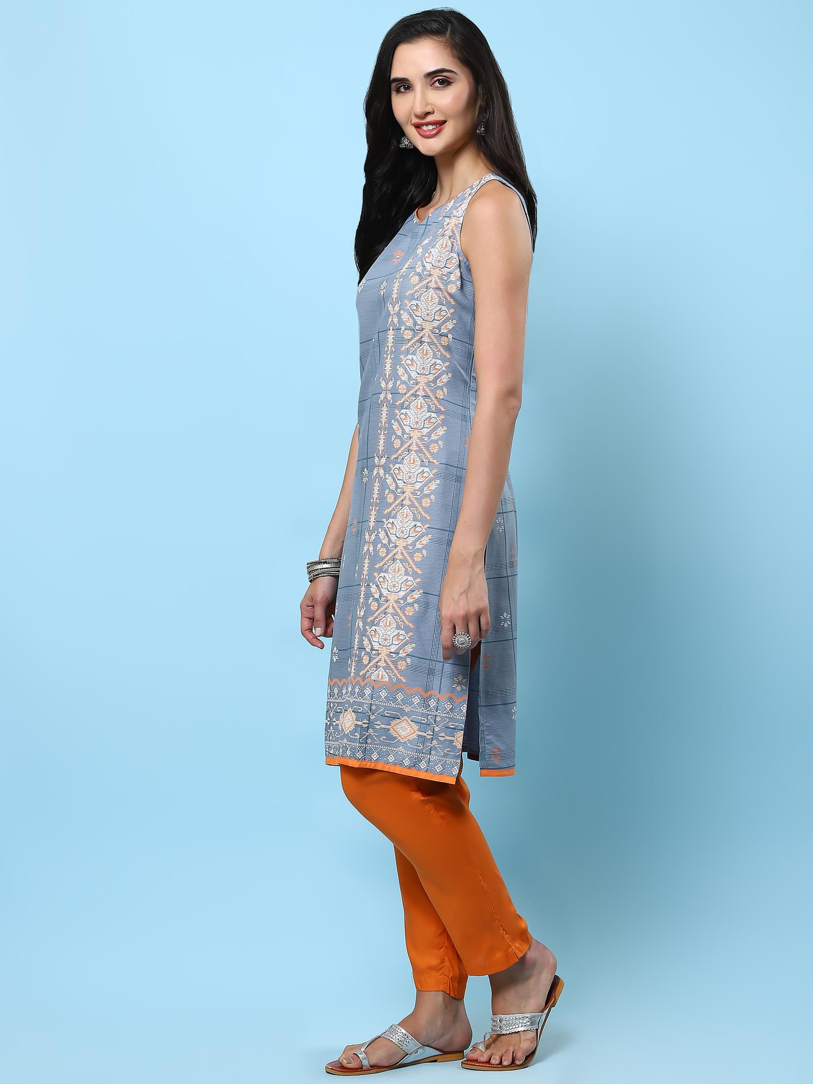 Women Grey Geometric Printed Kurta.