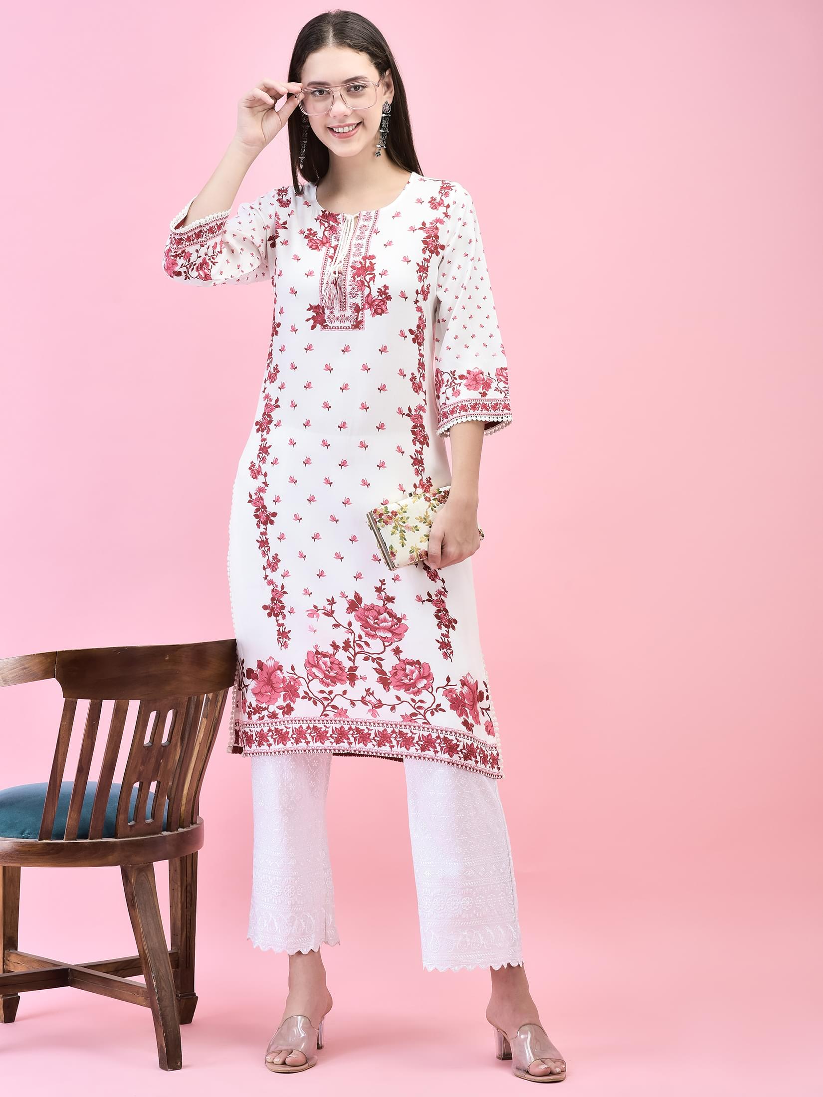 Women Liva (Rayon) Maroon Floral Print Kurta.