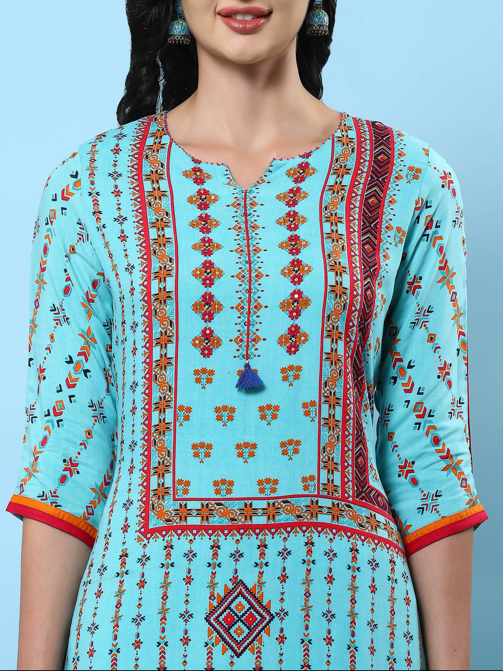 10361AQUABLUE_closer_jpg