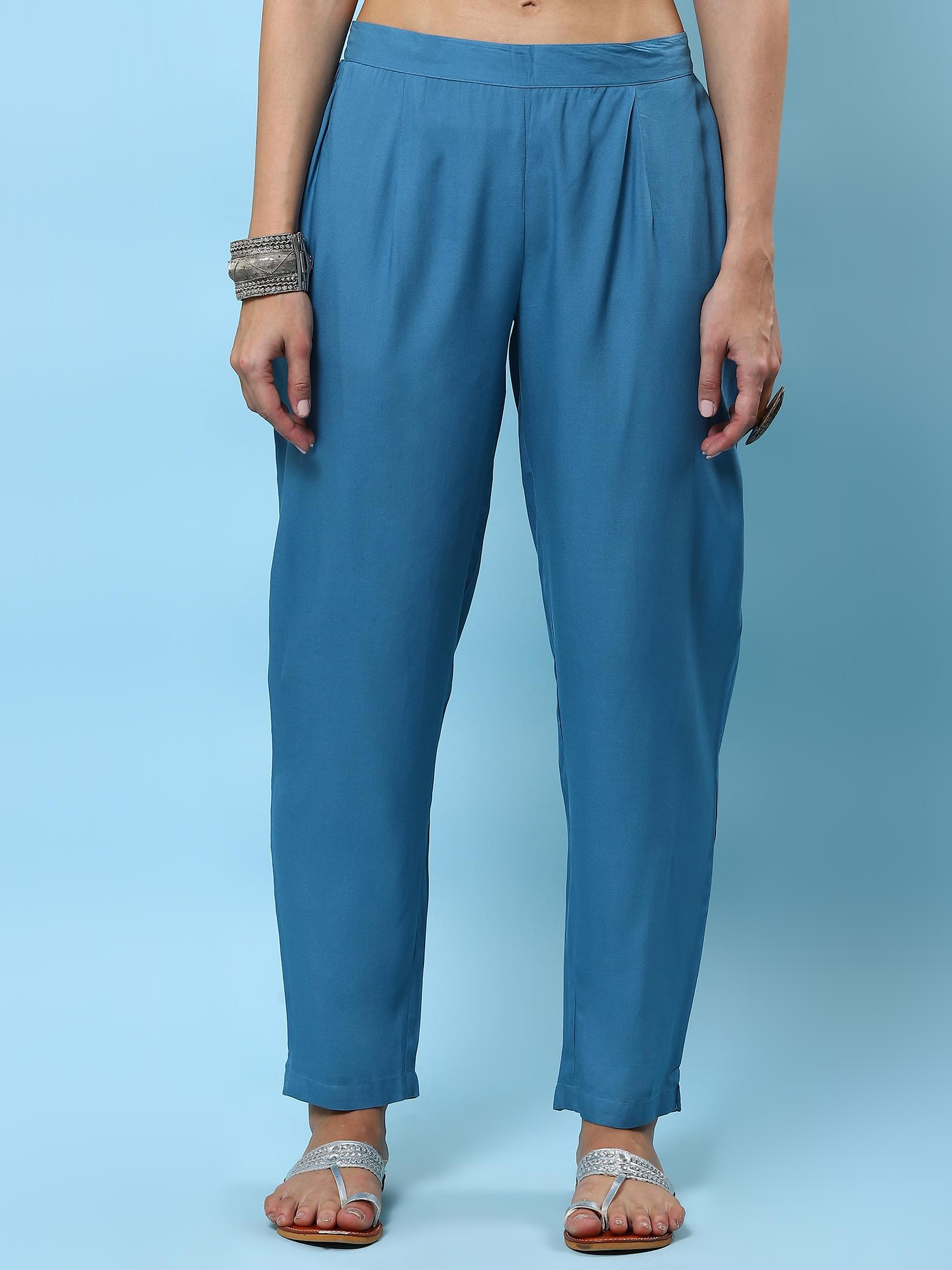 Women Blue Aztec Printed Kurta With Trouser.