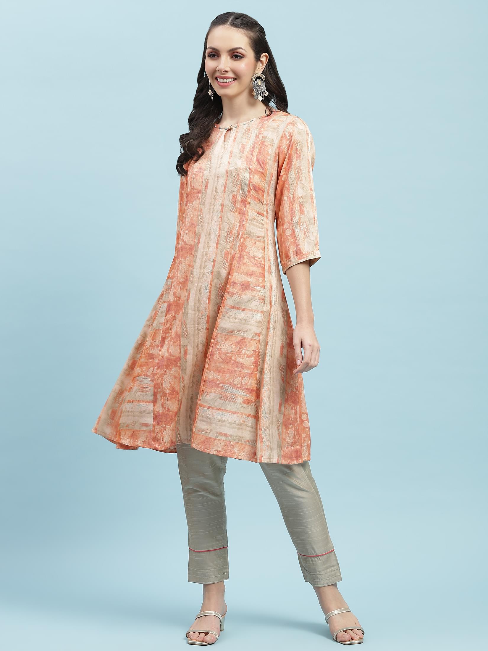 Women Orange Abstract Printed Kurta.