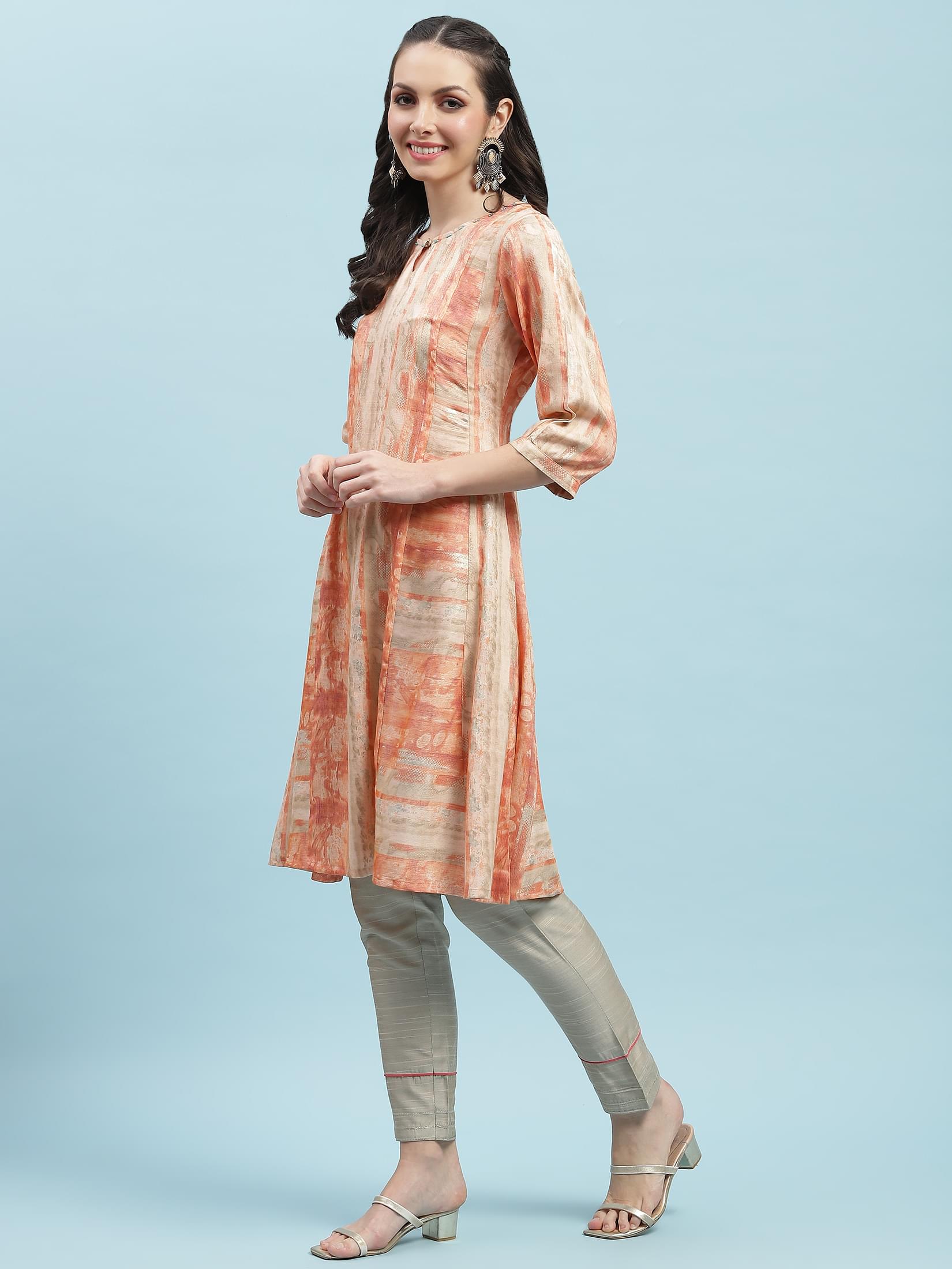 Women Orange Abstract Printed Kurta.