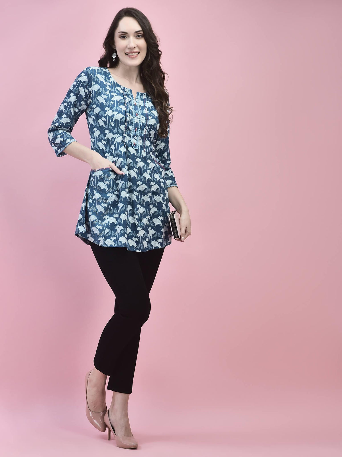 Women Liva Rayon Blue Floral Print Tunic.