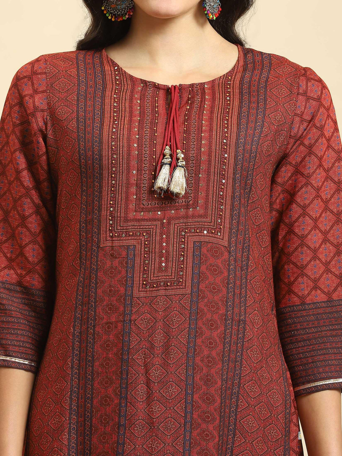 Women Maroon Aztec Print Kurta Trouser Dupatta.