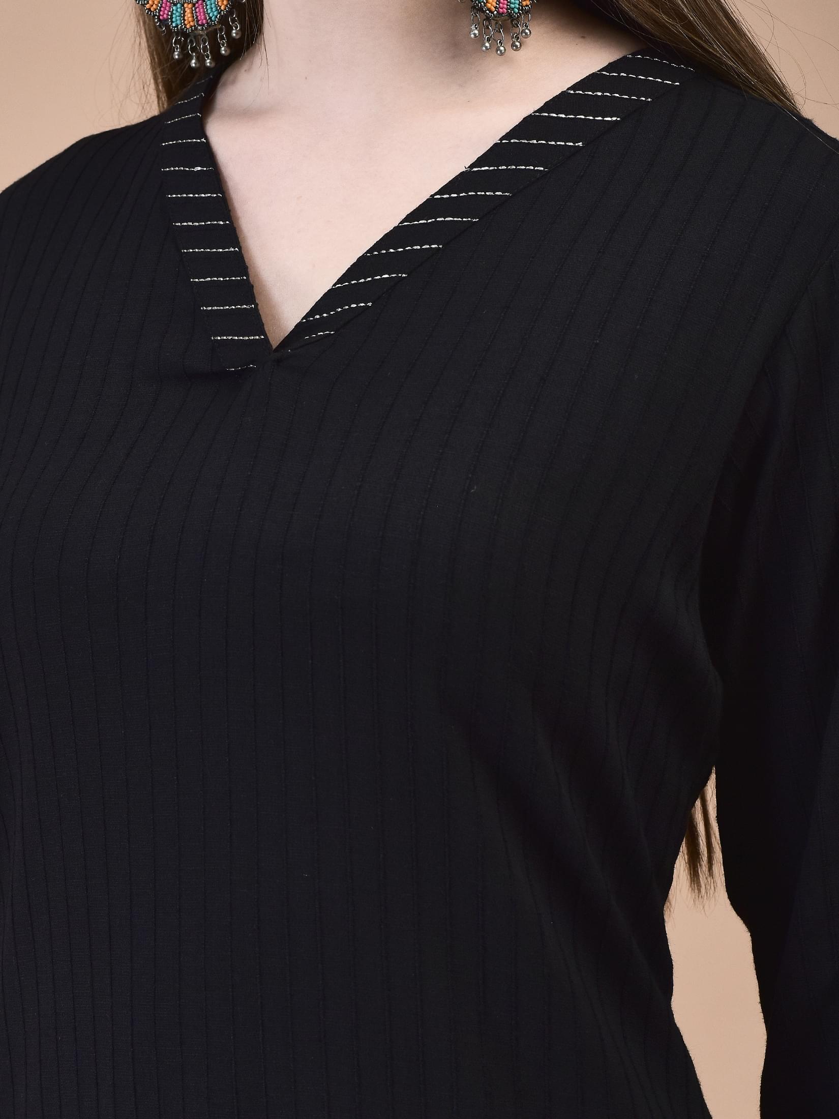 Women Lycra Viscose Black Solid Kurta.