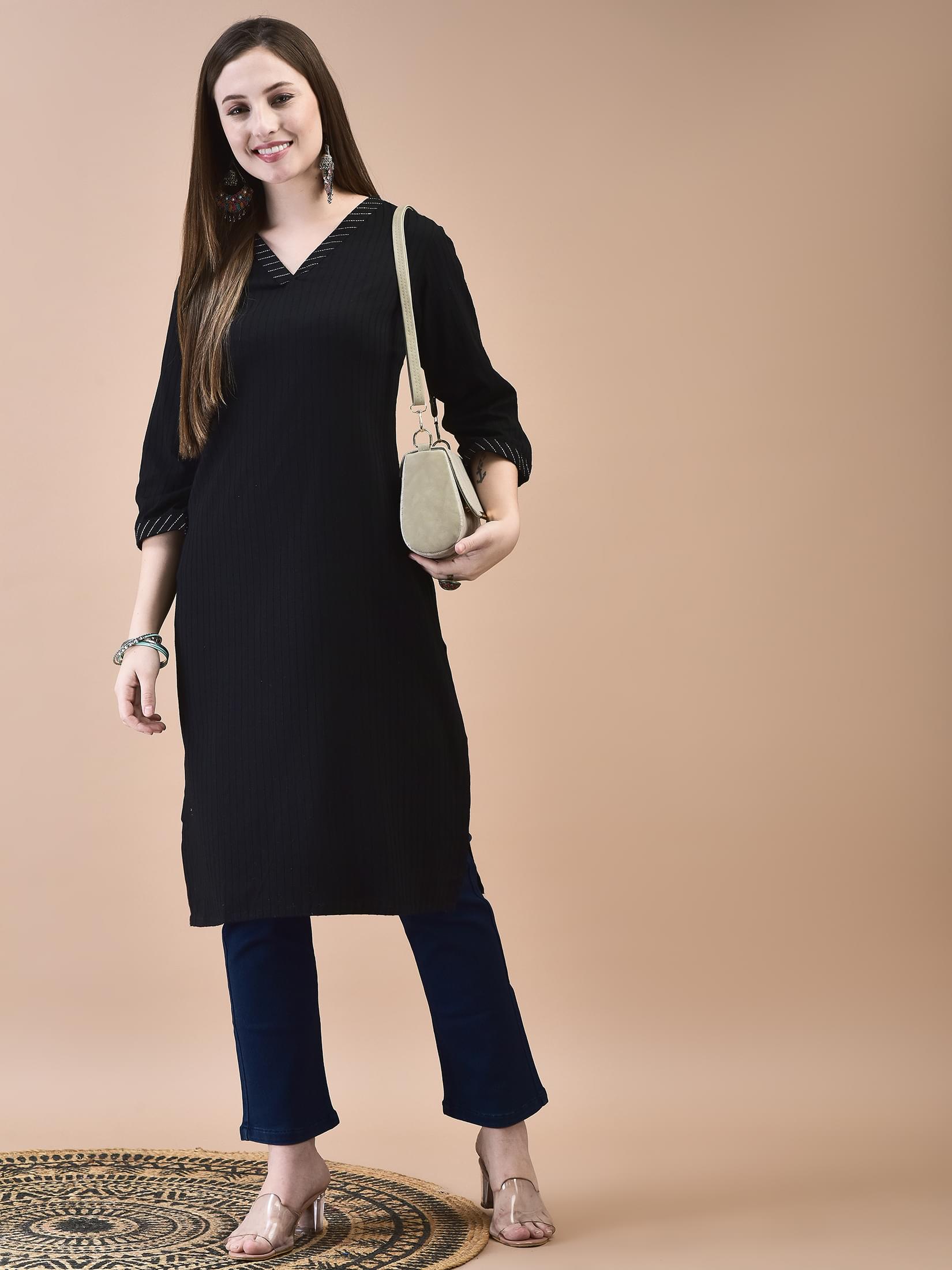 Women Lycra Viscose Black Solid Kurta.