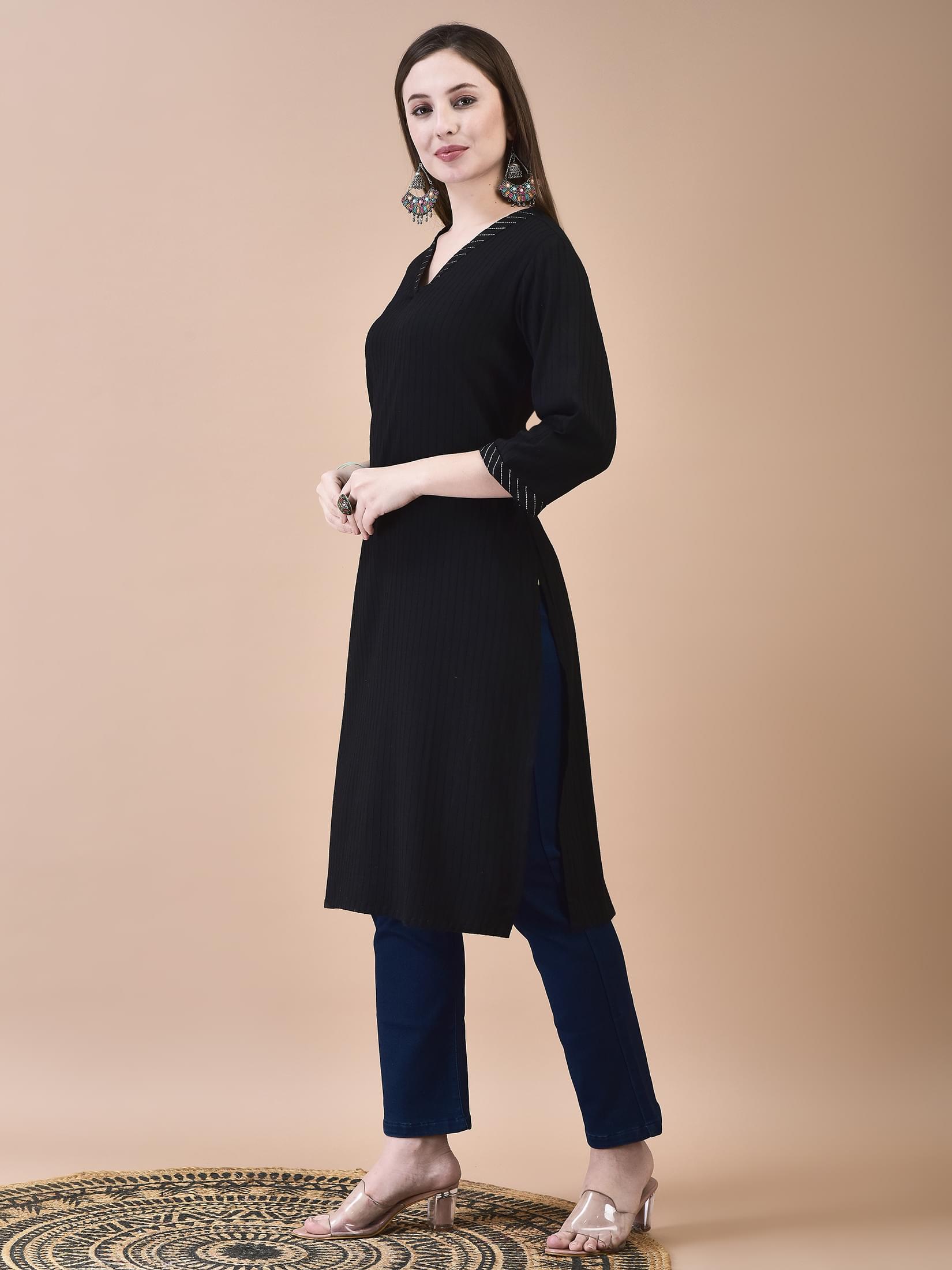 Women Lycra Viscose Black Solid Kurta.