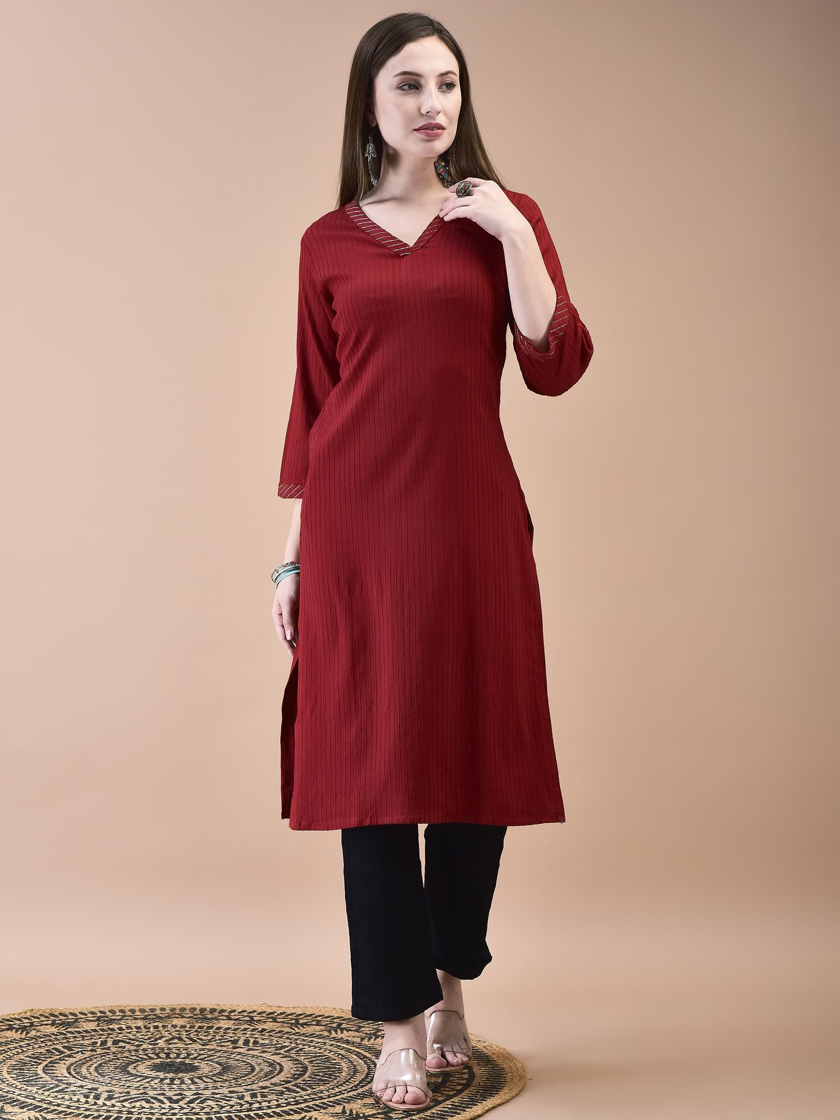 Women Lycra Viscose Maroon Solid Kurta.