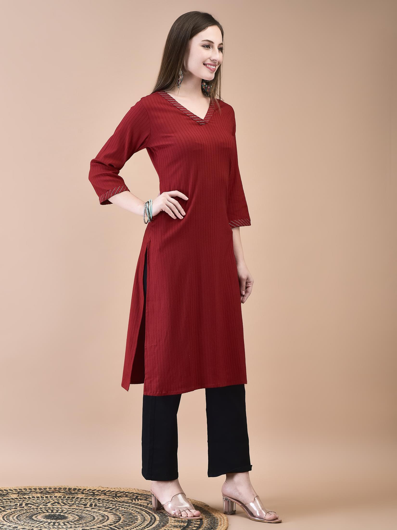 Women Lycra Viscose Maroon Solid Kurta.