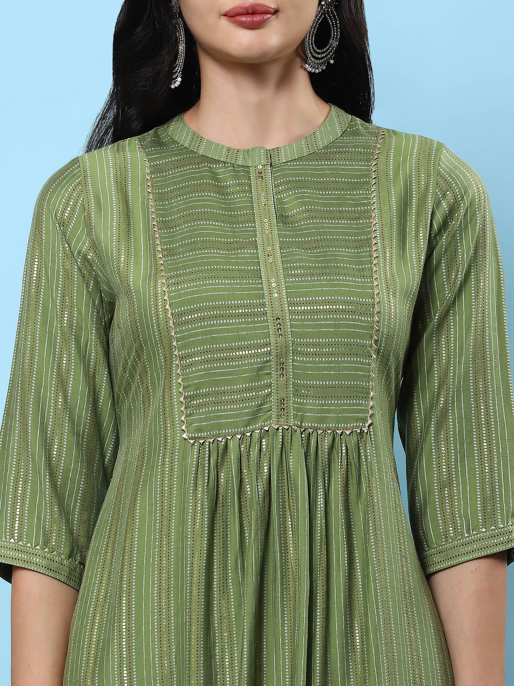 Women Green Stripe Printed Kurta.