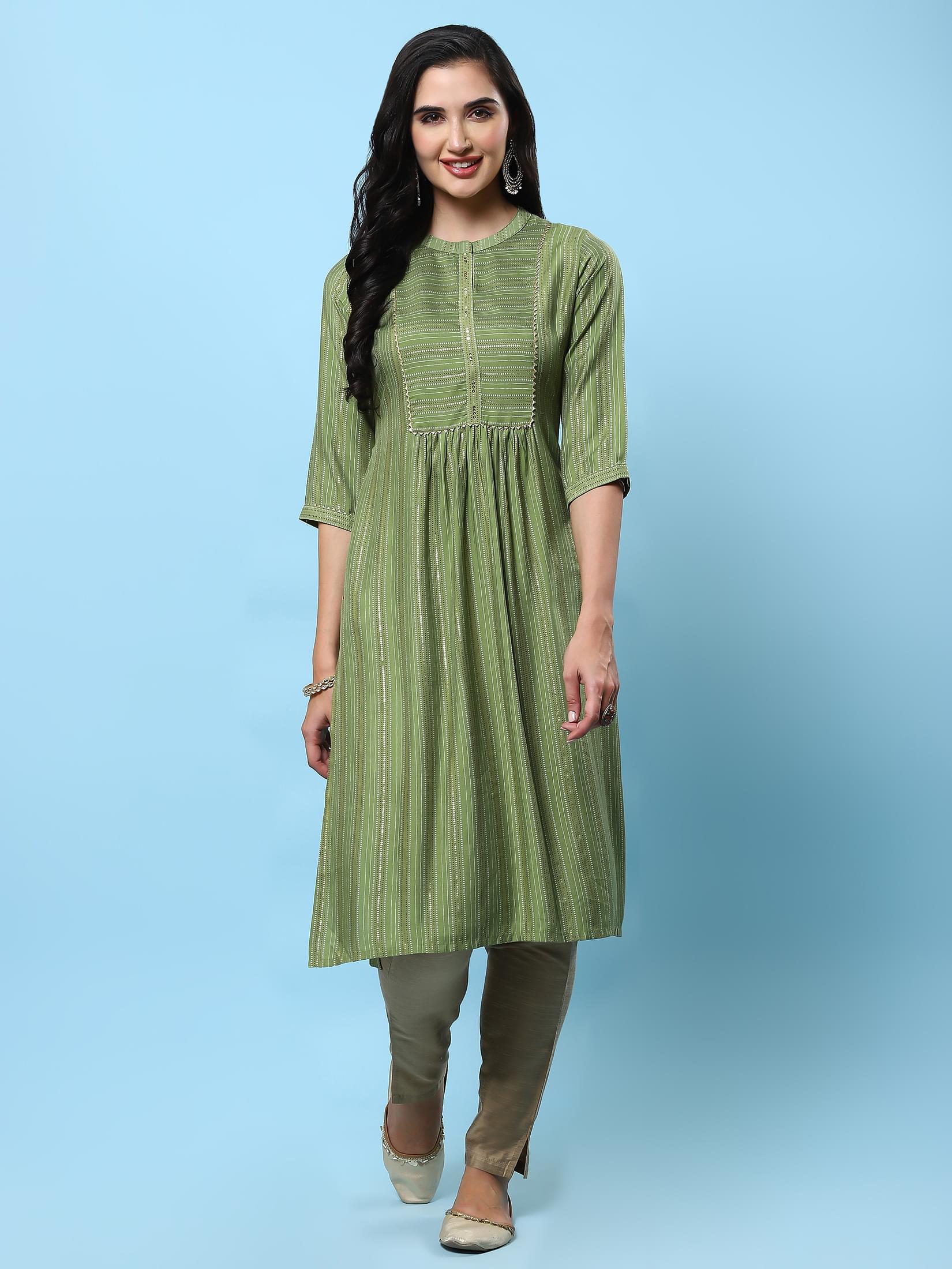 Women Green Stripe Printed Kurta.