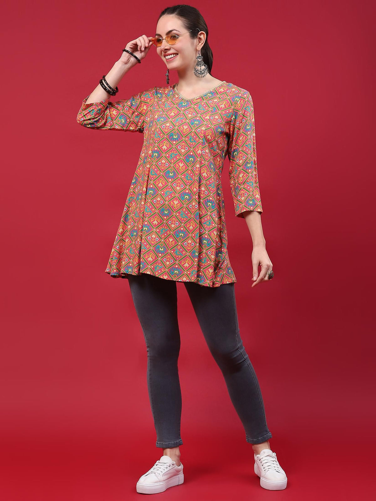 Women Pink Geometric Printed Tunic.