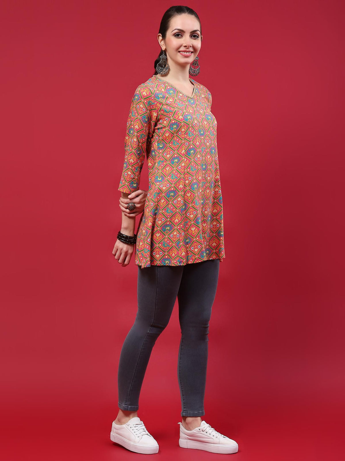 Women Pink Geometric Printed Tunic.