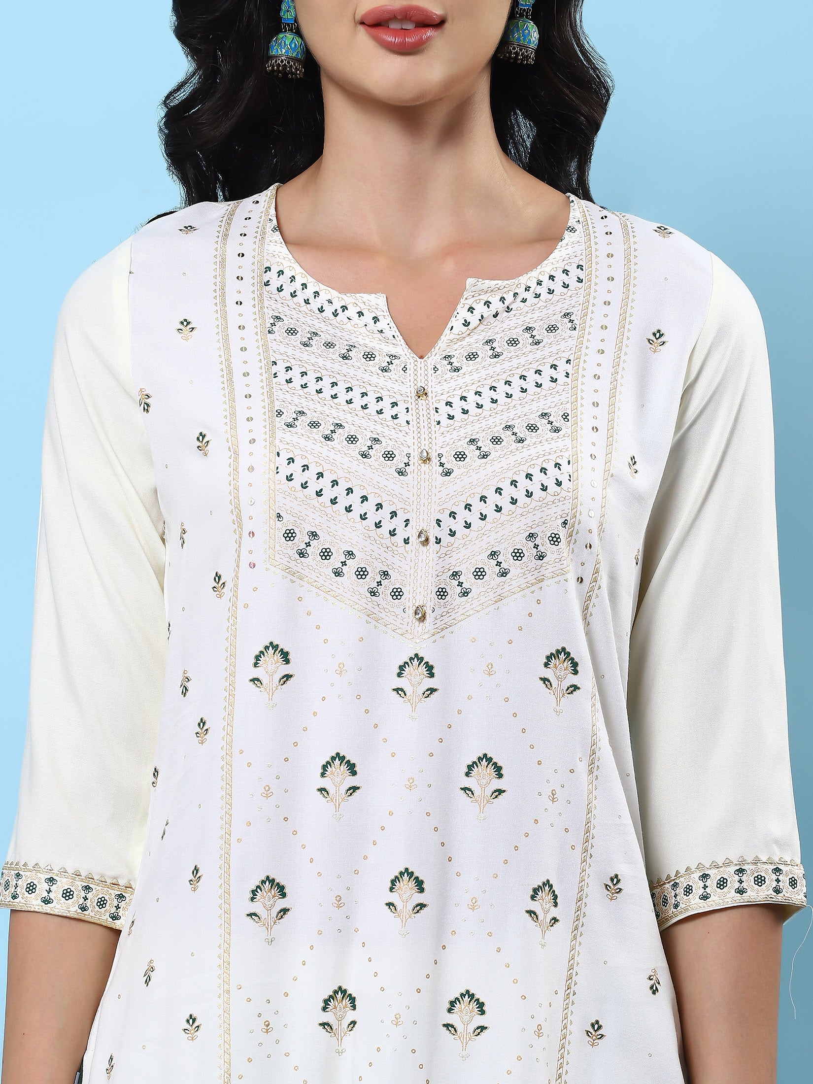 10655OFFWHITE_GREEN_closer_jpg