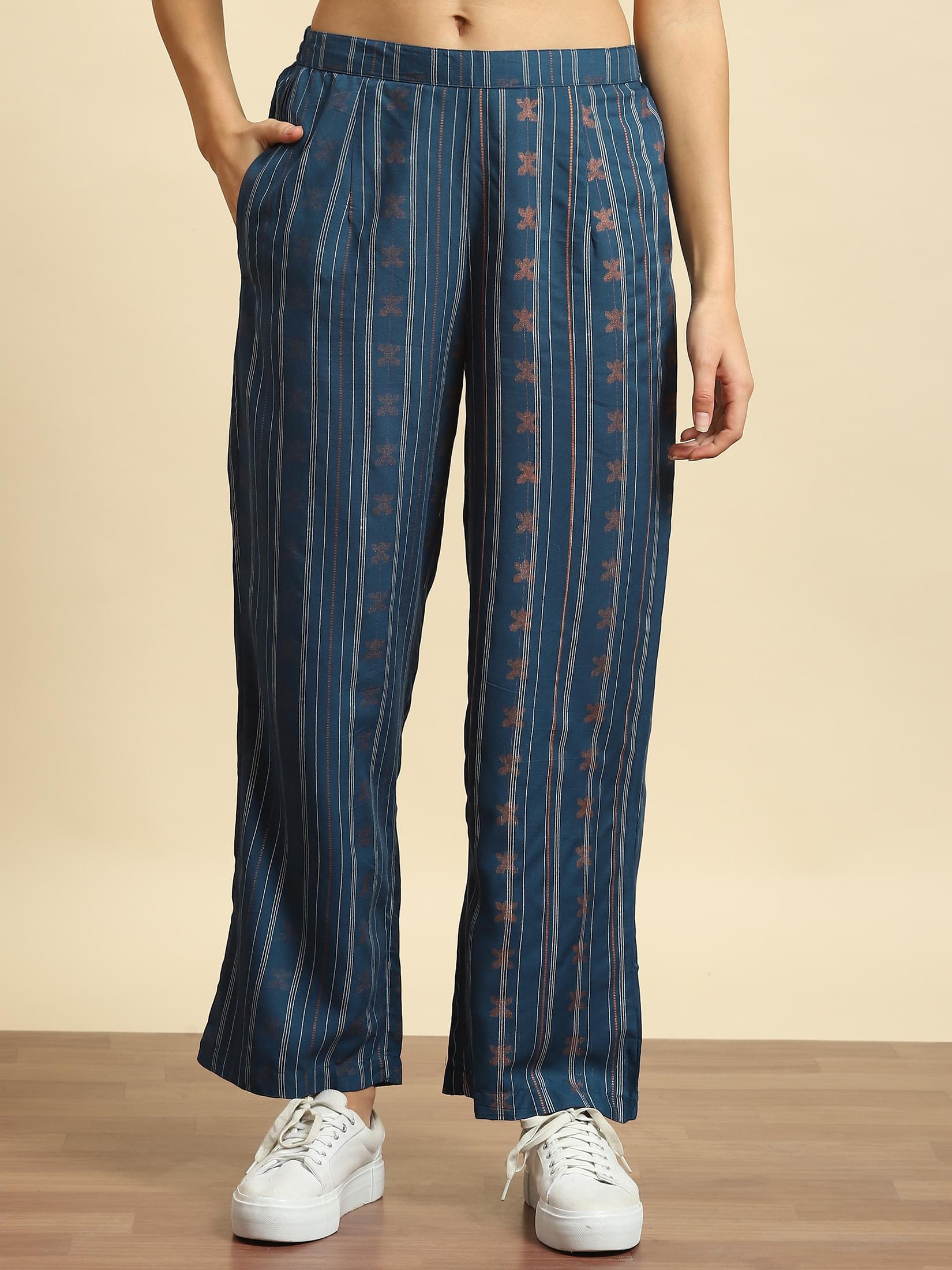 Women Blue Stripe Print Co-Ord Set.