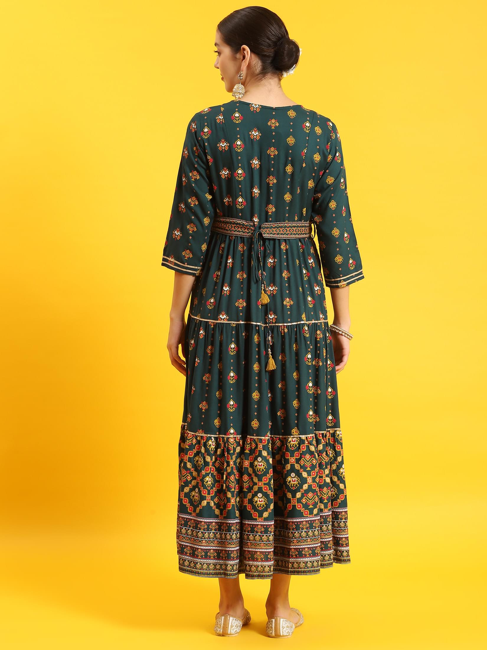 Women Green Geometric Print Dress.
