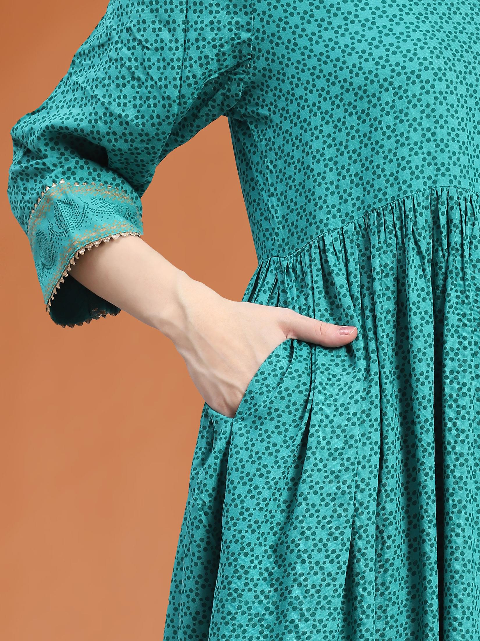 Women Teal Geometric Print Kurta Comfort Pant Dupatta.