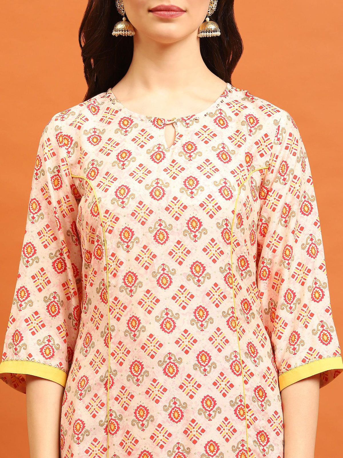 Women Coral Floral Printed Kurta Trouser Dupatta.