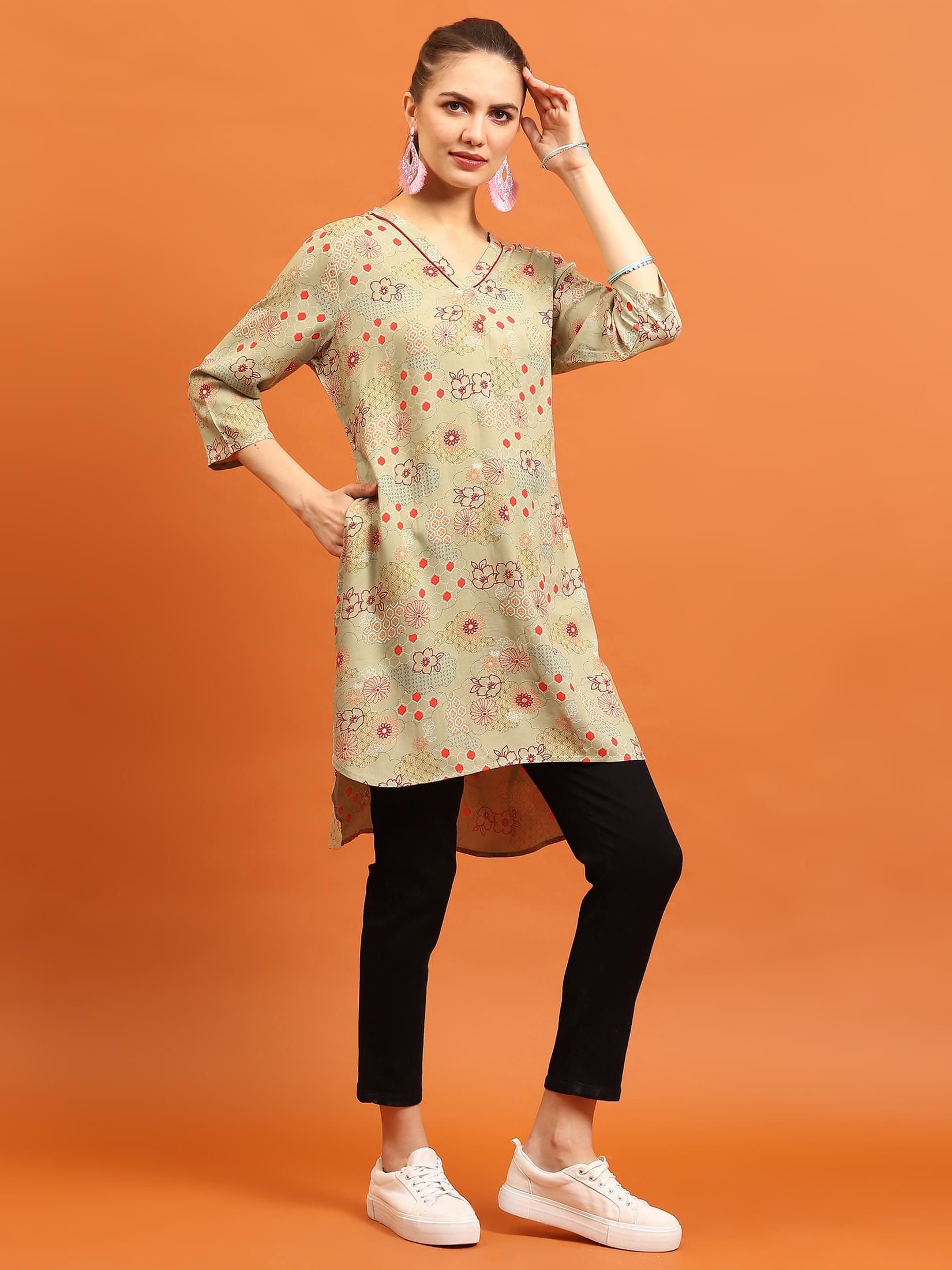 Women Grey Floral Printed Kurti.