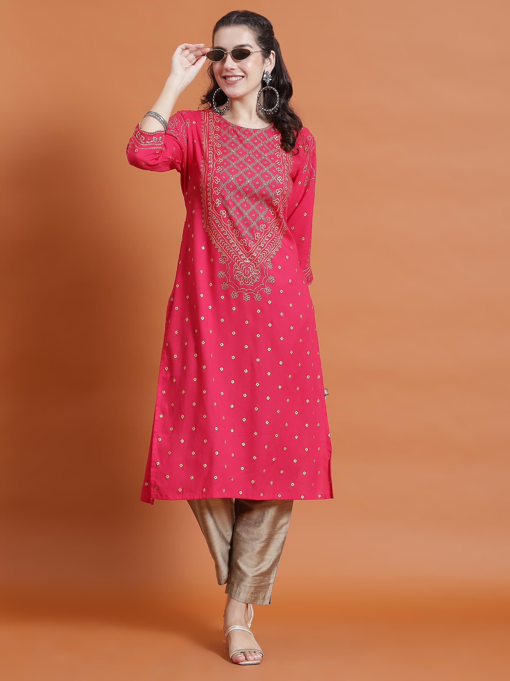 Women Fuchsia Ornamental Print Kurta.