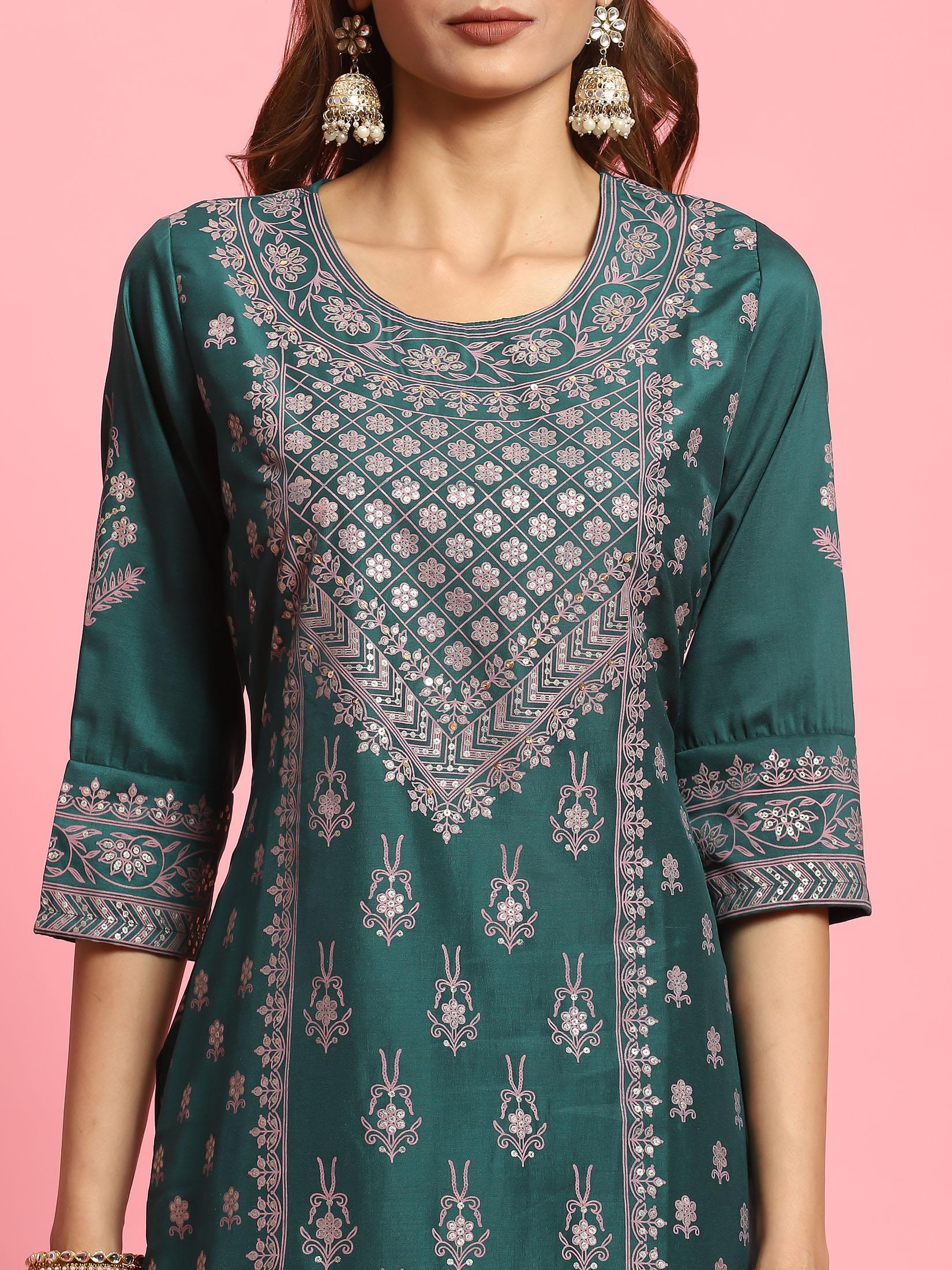 Women Green Ornamental Printed Kurta With Comfort Pant.
