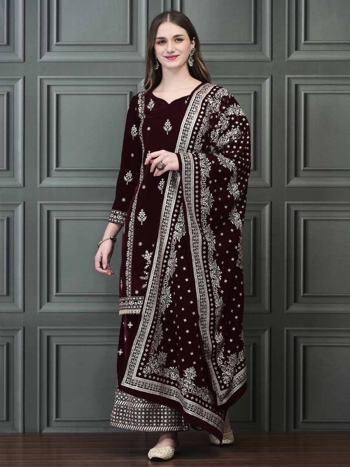 10799RBURGUNDY_main_0826ecdf-c77e-4d26-9ac6-dbc3958ebe75