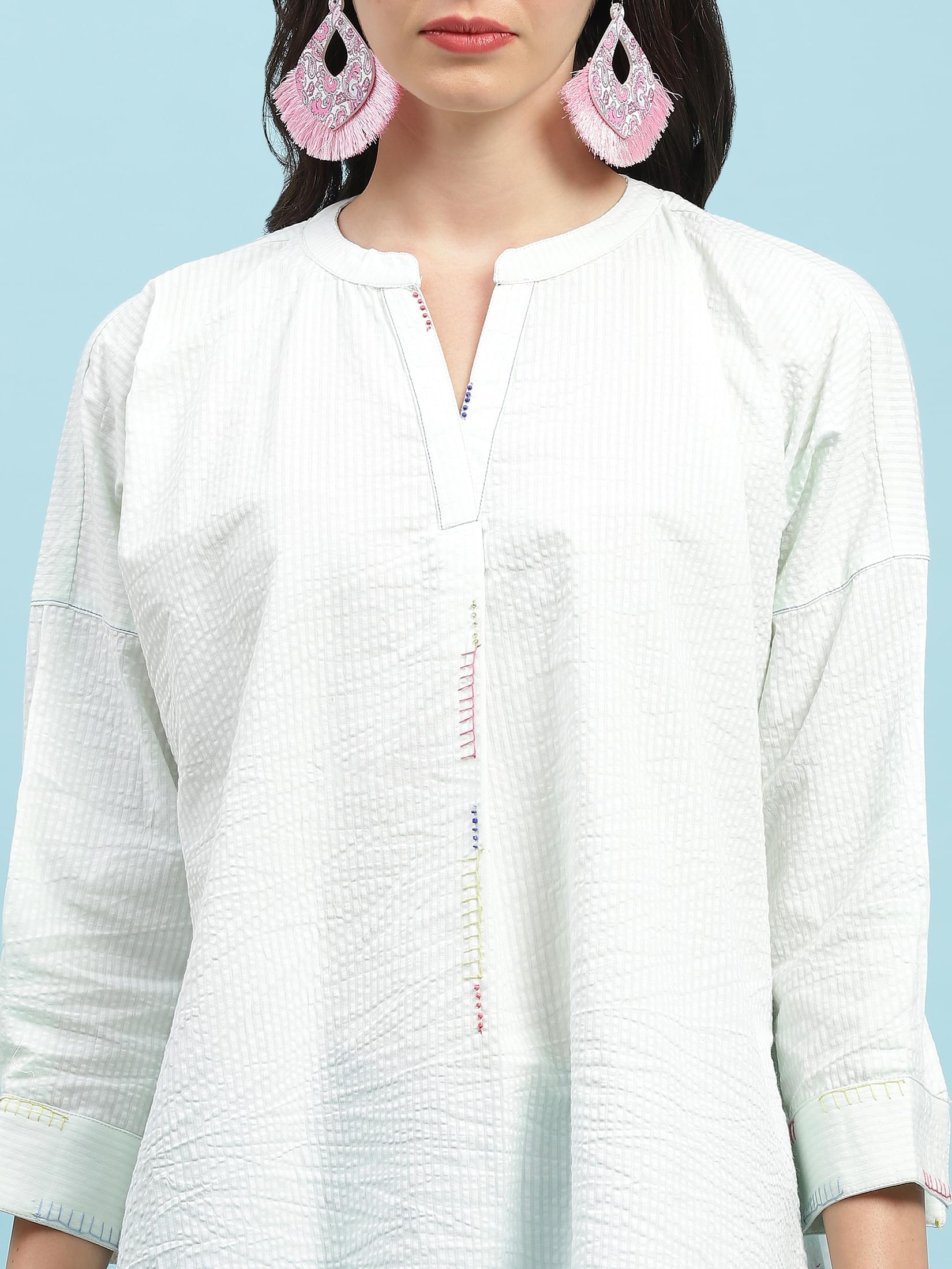 Women Green Solid Boxy Tunic.