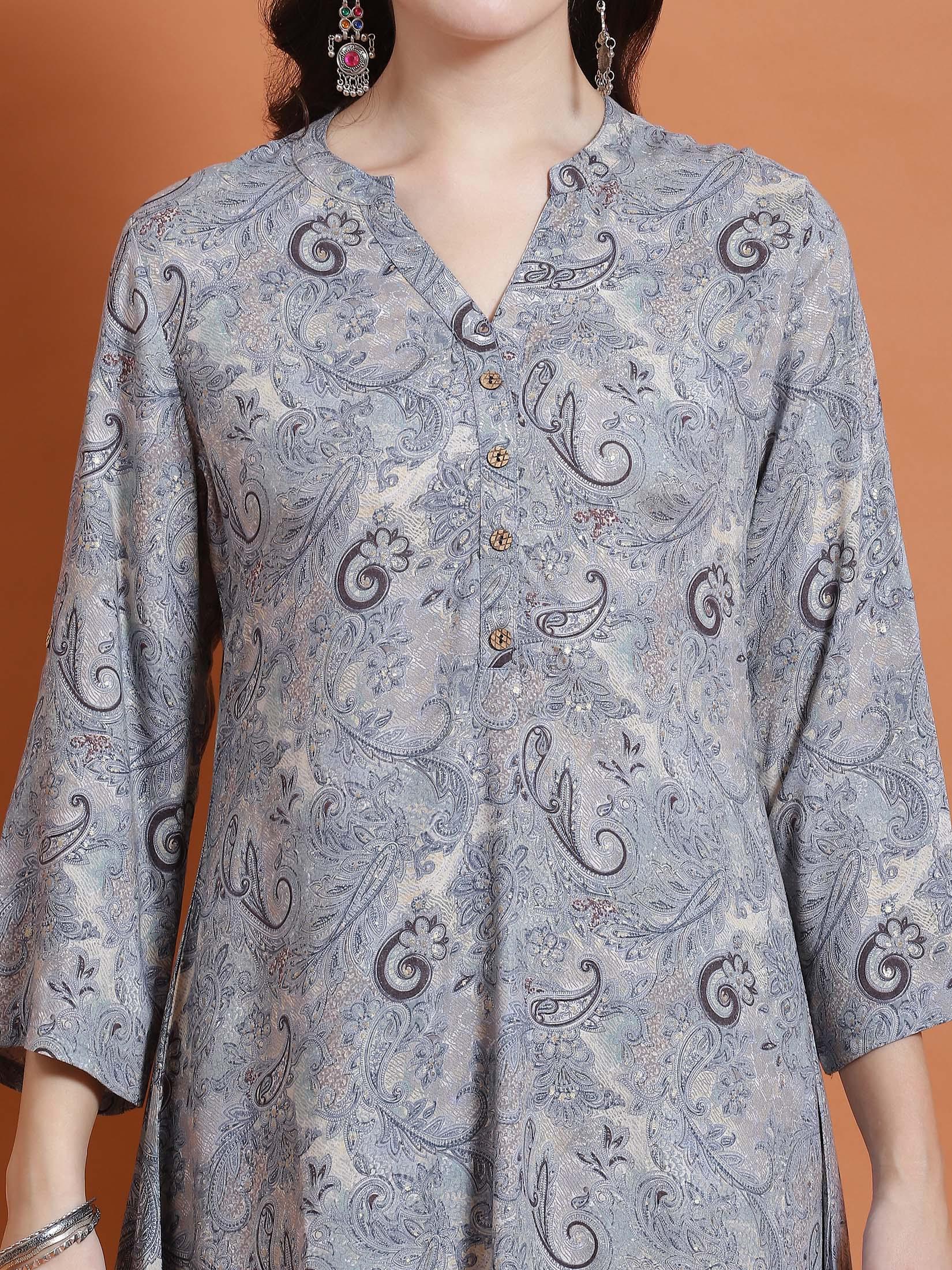 Women Blue Paisley Print Tunic.