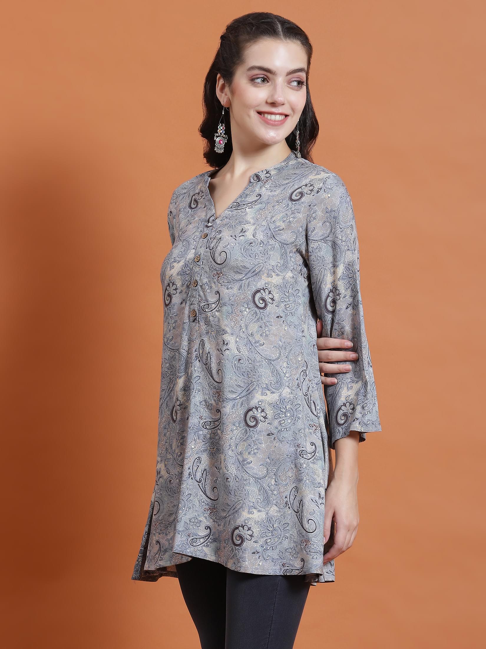 Women Blue Paisley Print Tunic.