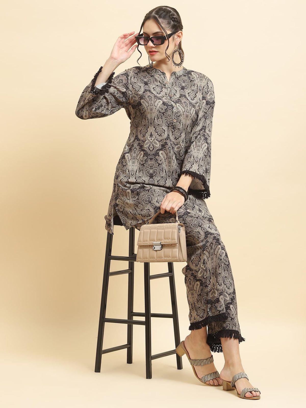 Women Liva Rayon Grey Paisley Print Co-Ord Set.
