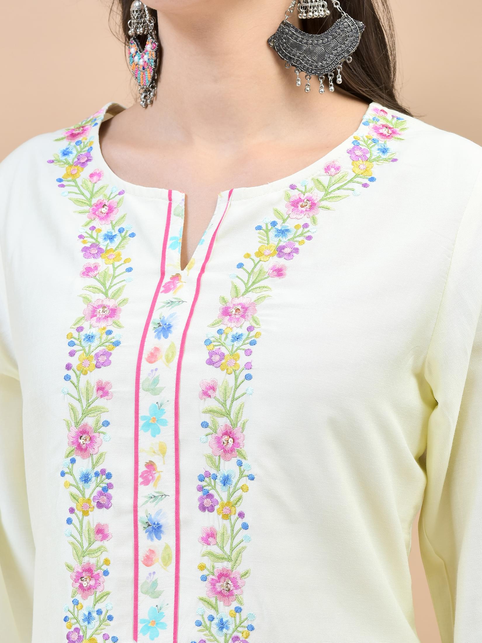 Women Liva Off White Embroidered Kurta Comfort Pant Dupatta.