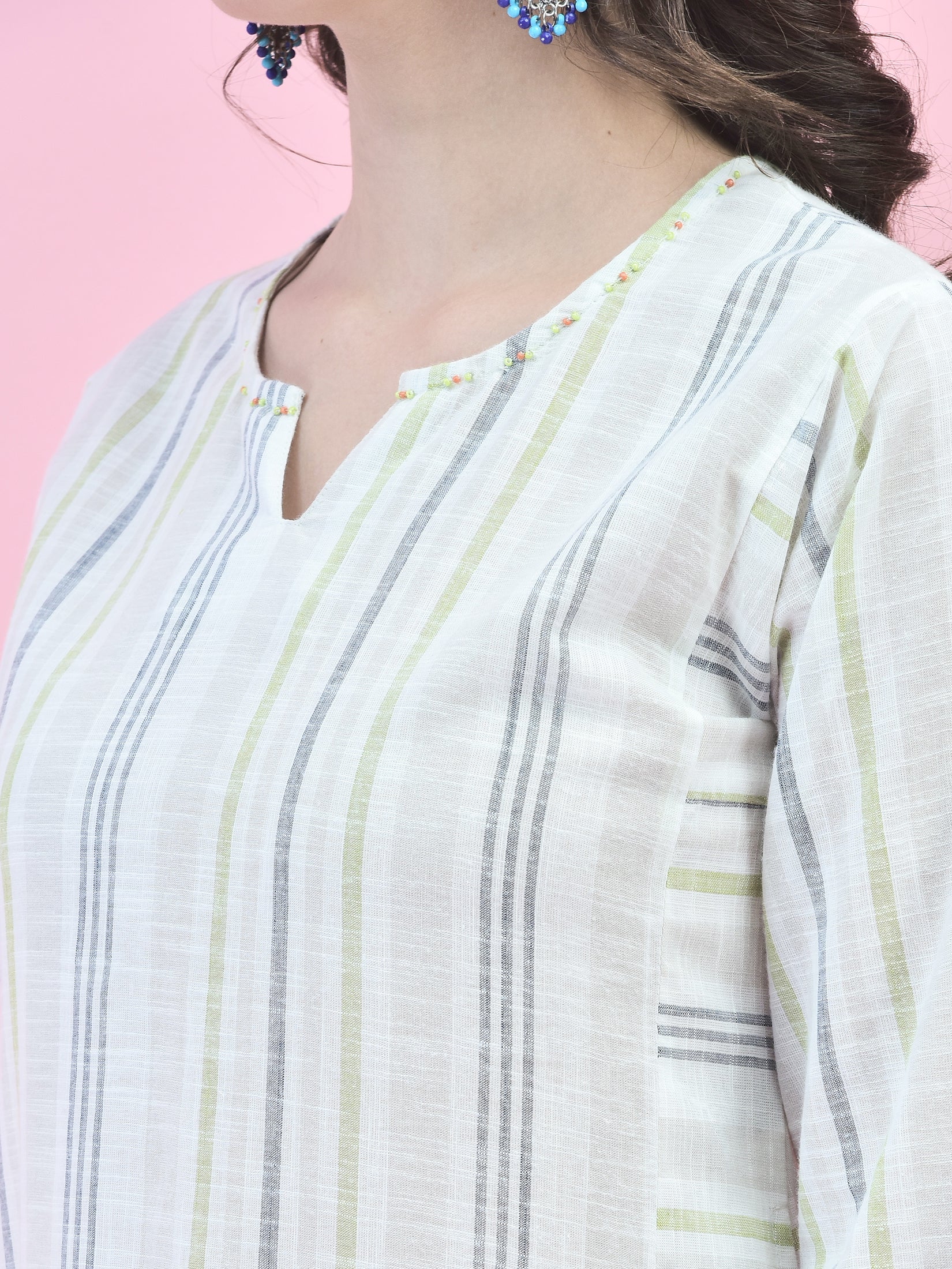 12002OFFWHITE_closer