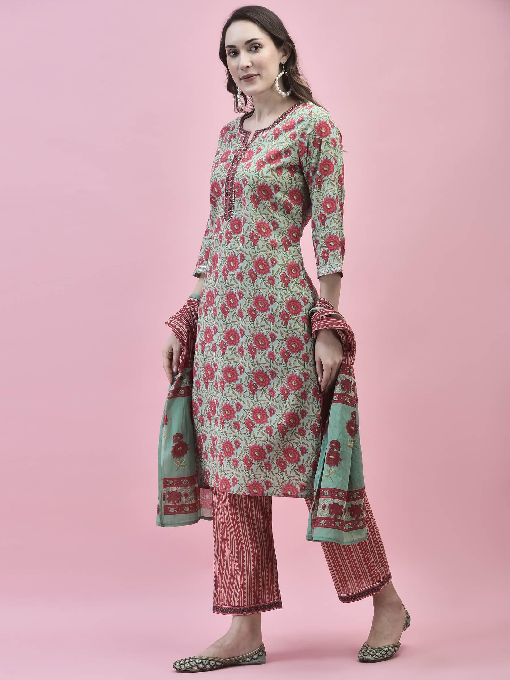 Women Cotton Green Floral Print Kurta Comfort Pant Dupatta.