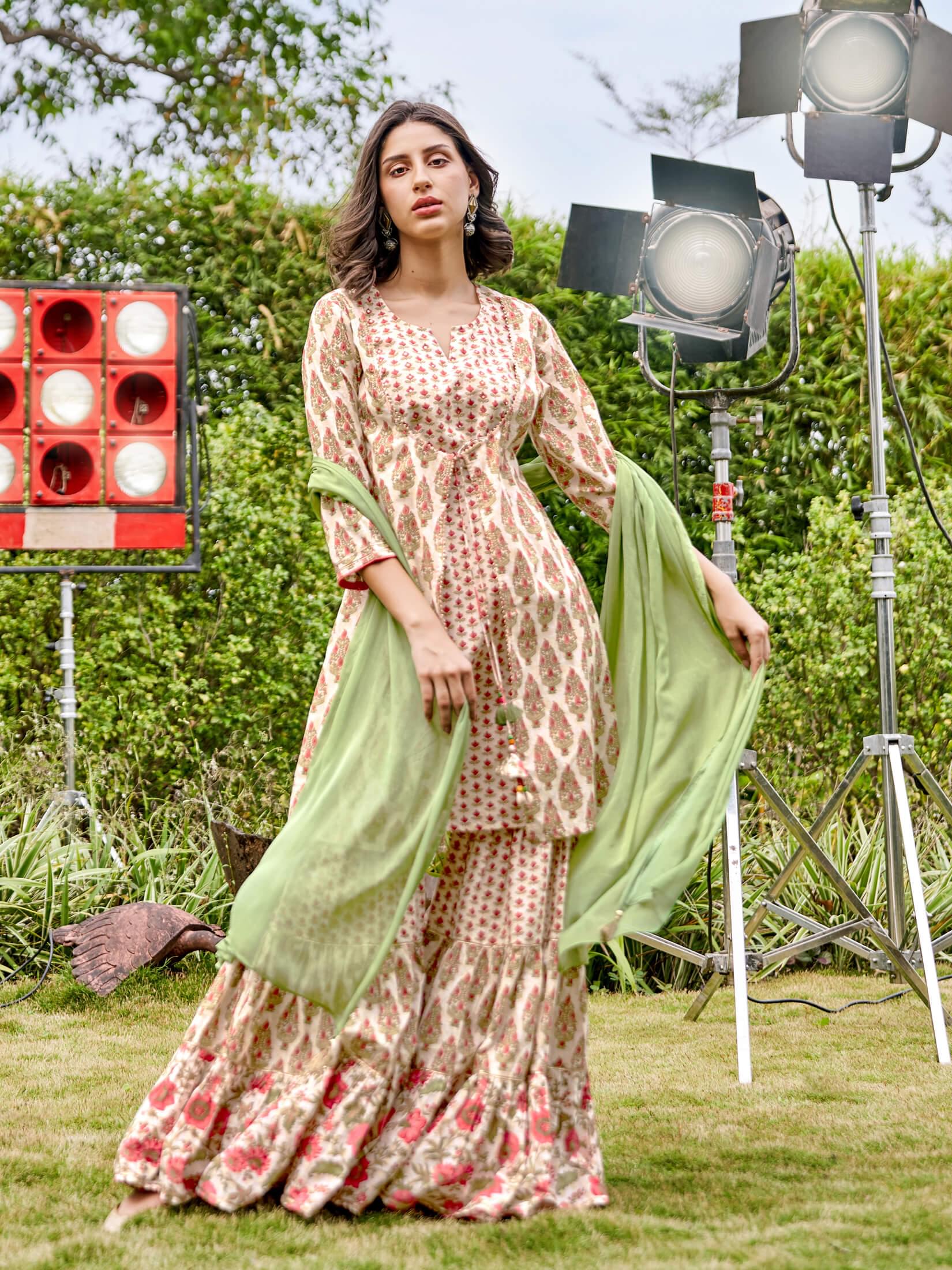 Women Cambric White Multi Kurta With Sharara.