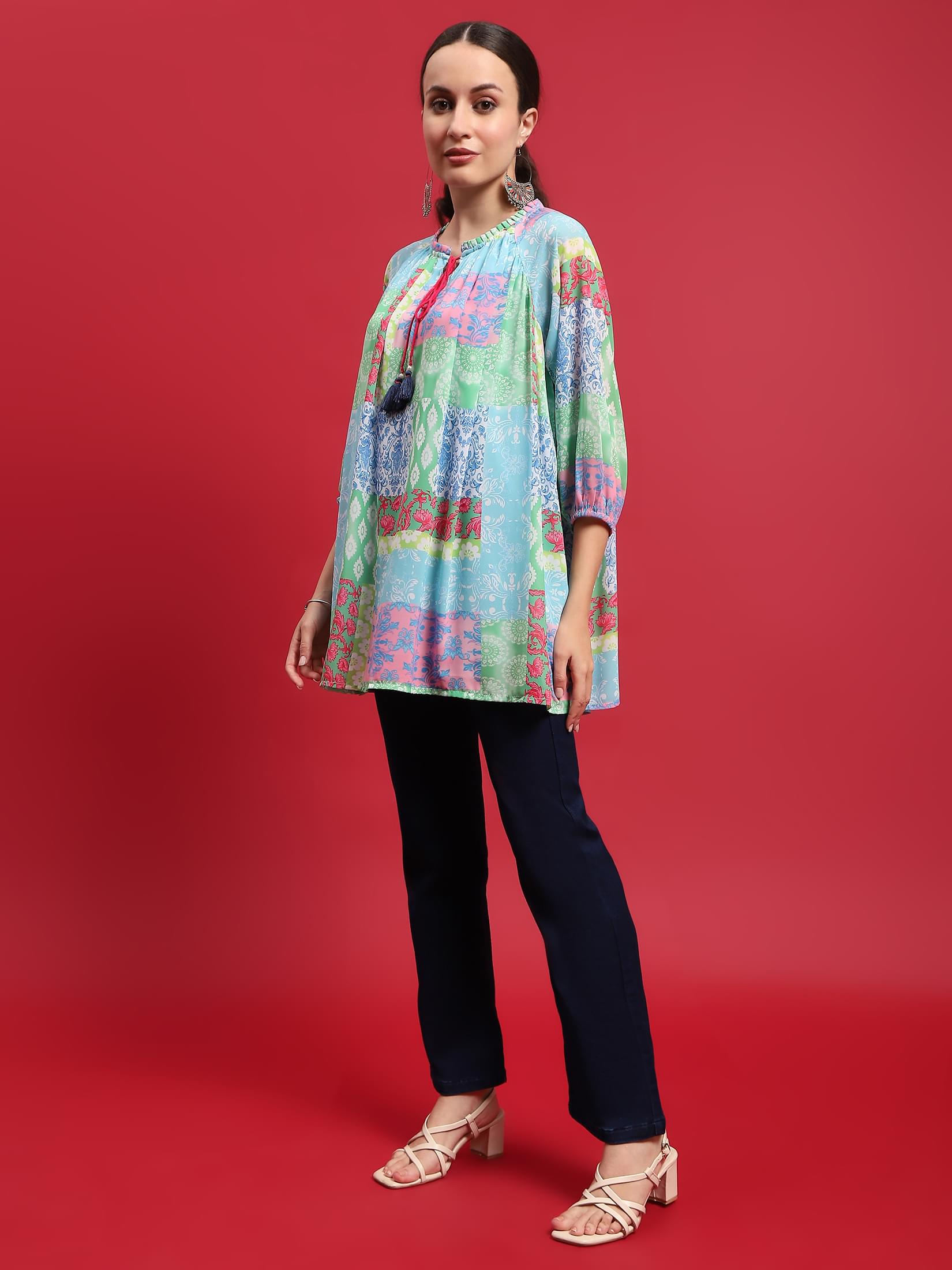 Women Georgette Multicolor Abstract Print Tunic.