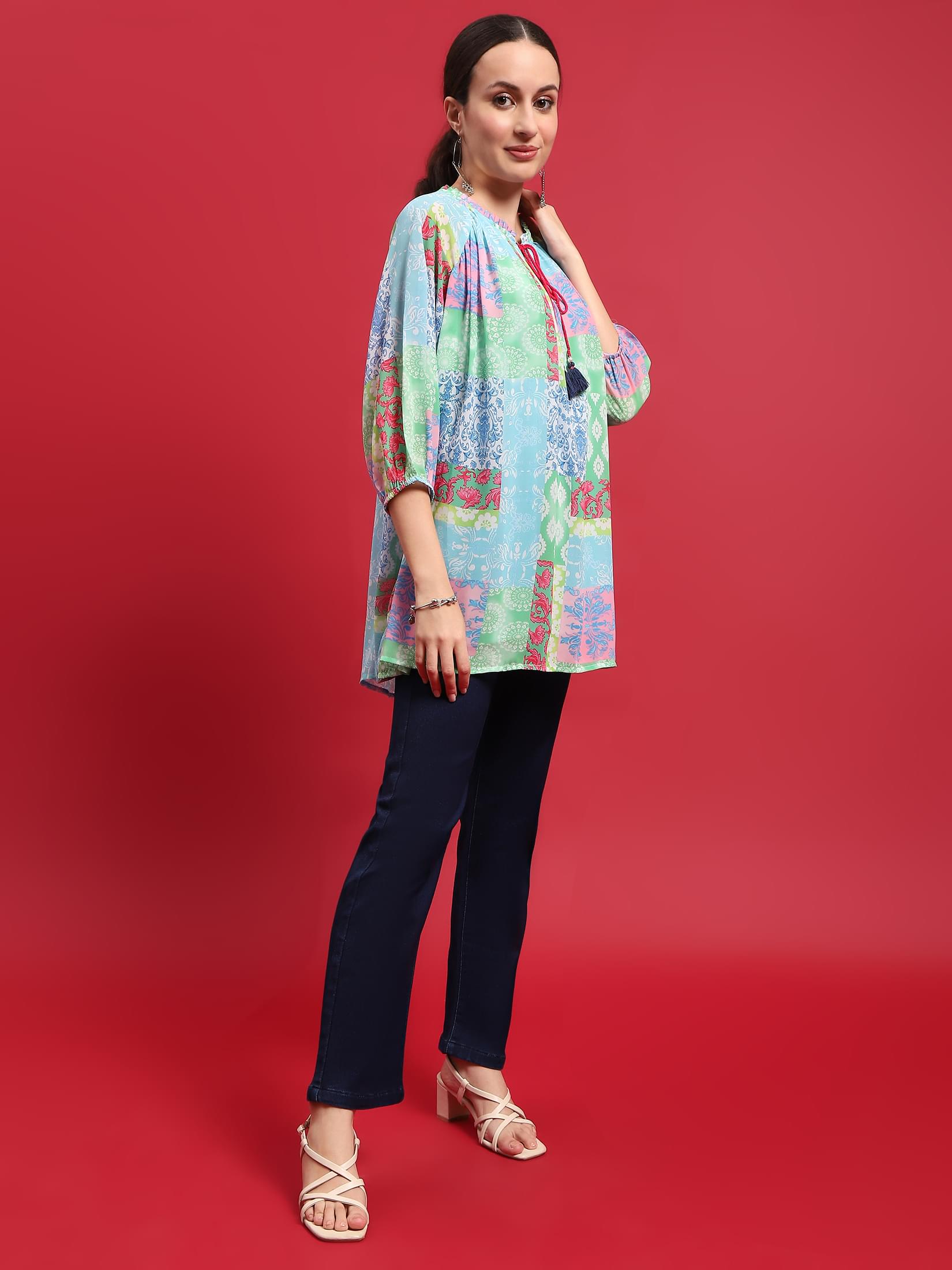 Women Georgette Multicolor Abstract Print Tunic.