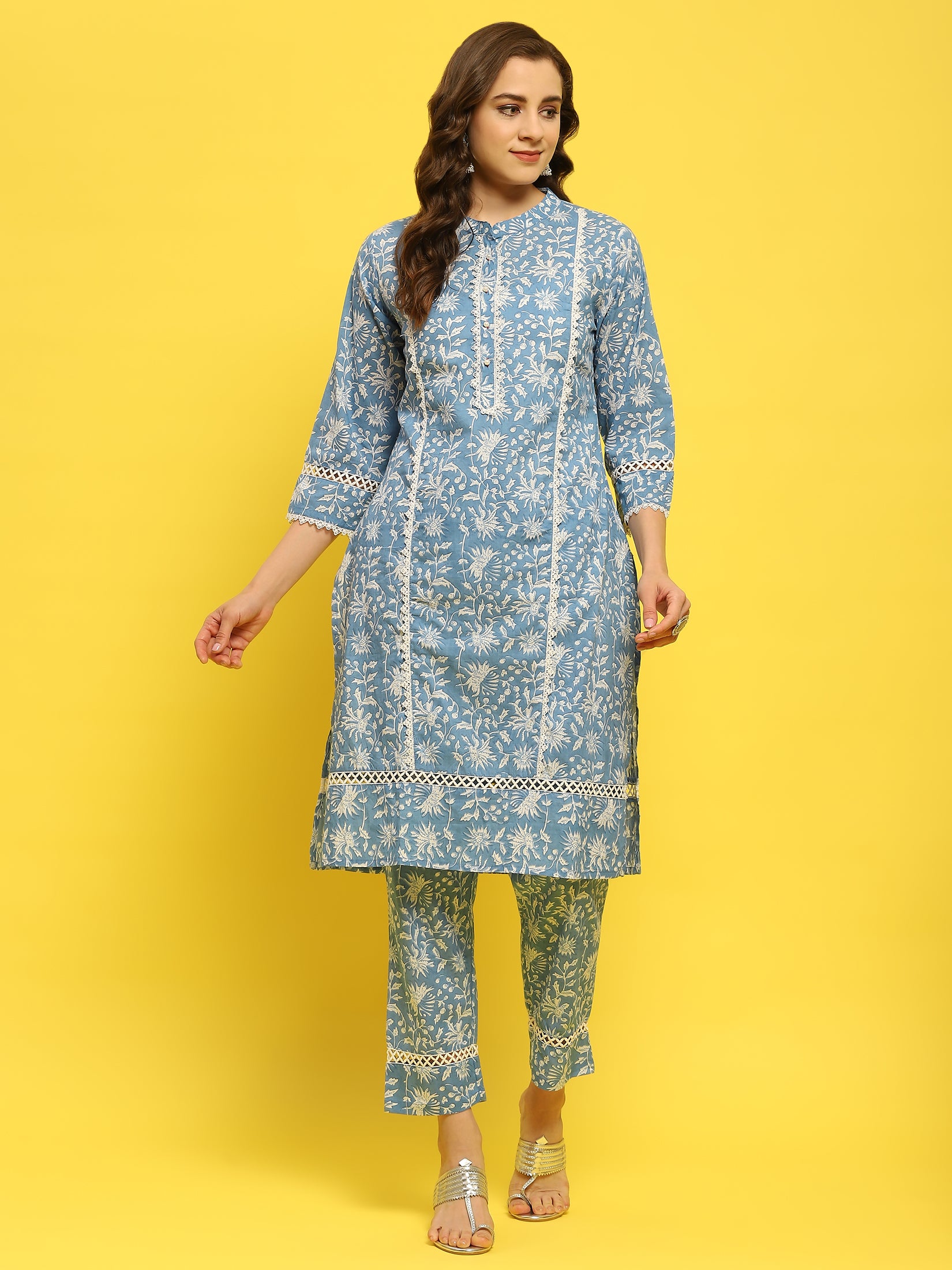Women's Blue Floral Straight Kurta