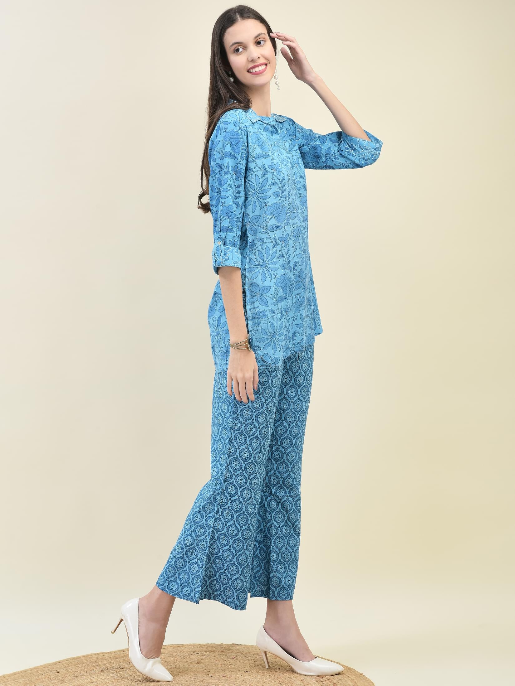 Women Liva Rayon Blue Floral Print Co-Ord Set.