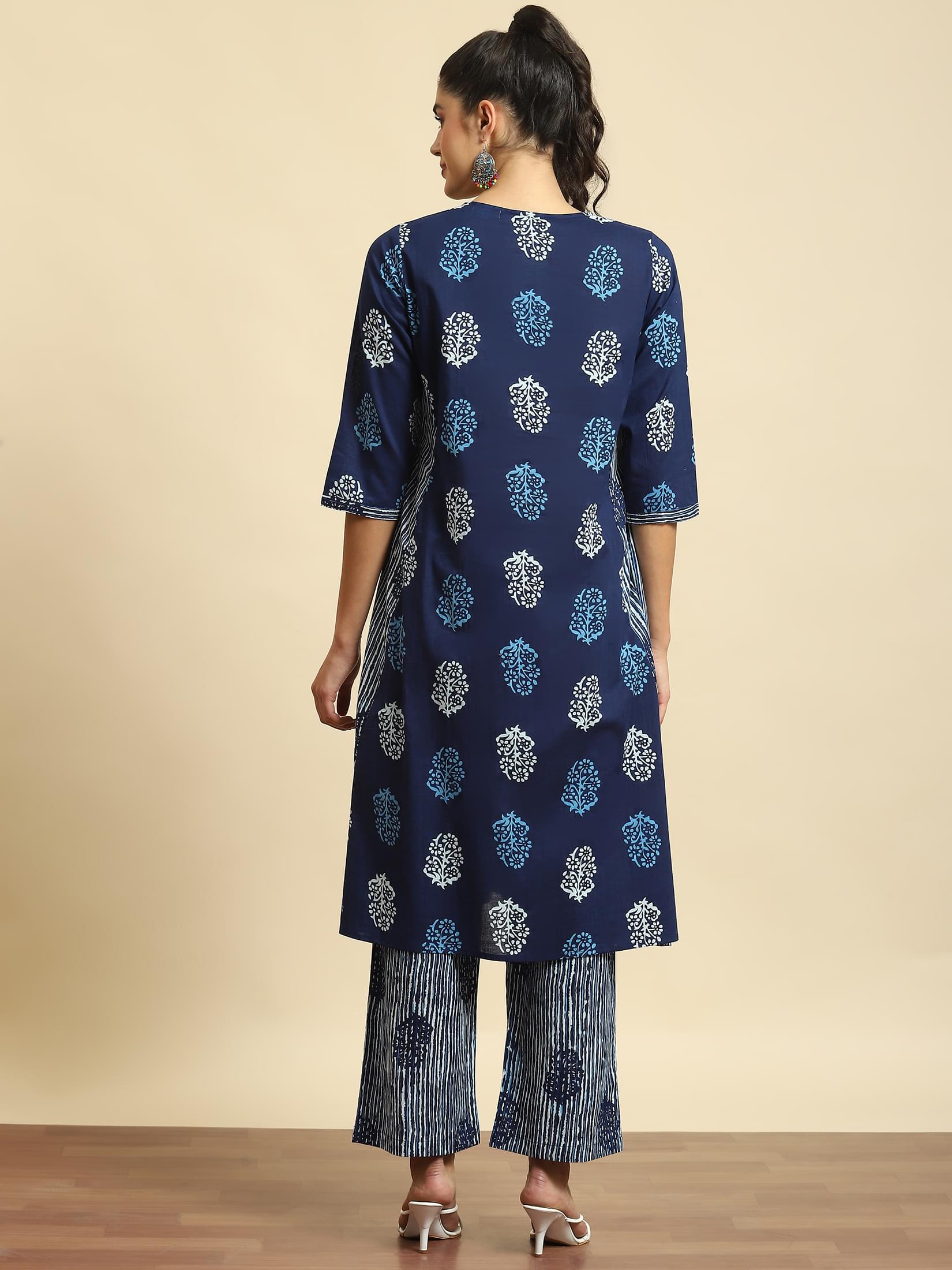 Women Navy Blue Geometric Print Kurta With Comfort Pant.