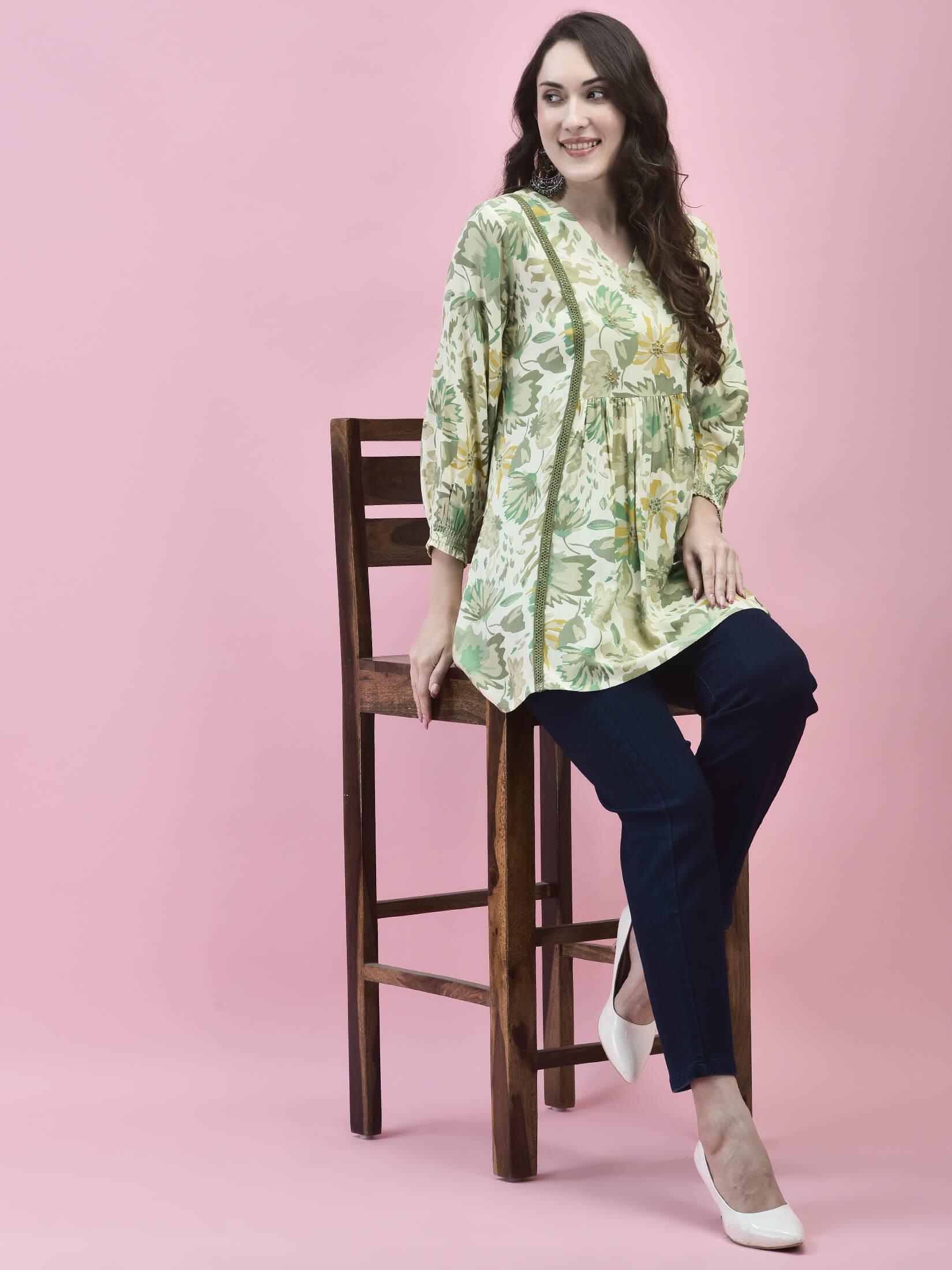 Women Liva Rayon Green Floral Print Tunic.